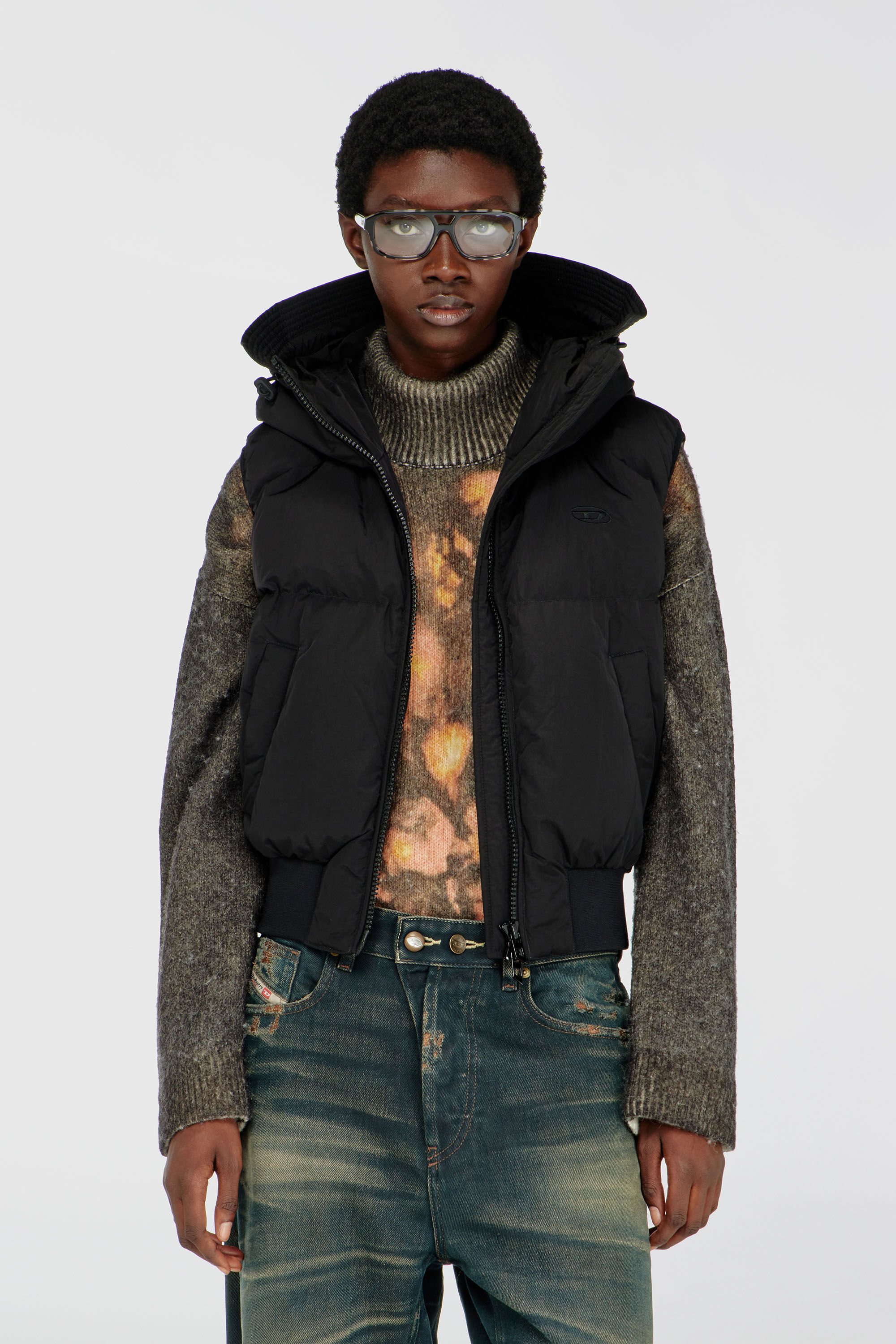 Women's Hooded down vest in crinkled nylon | Black | Diesel