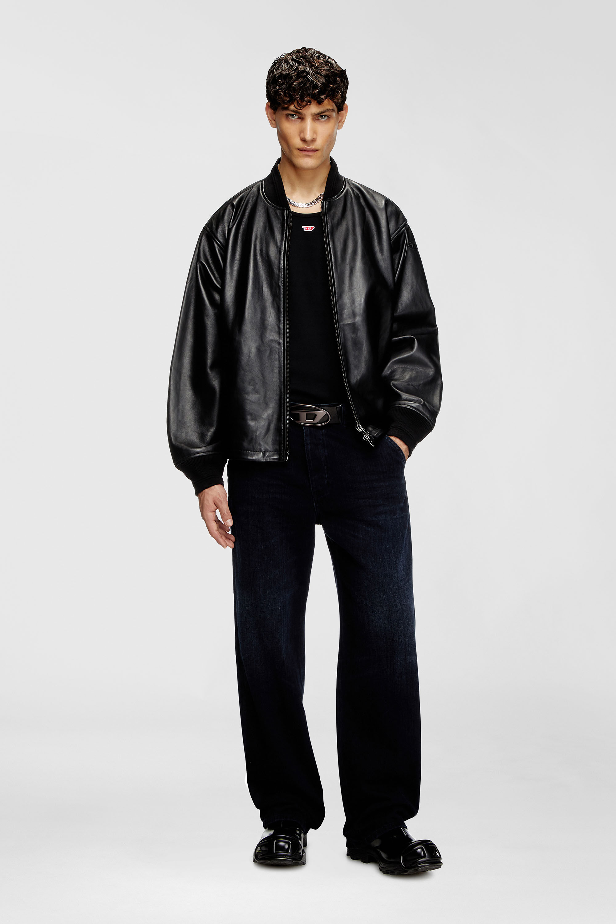 Diesel - D-HAMMER SO D, Man's D-Hammer-Leather lace-up shoes with oval D toe cap in Opaque Black - 7