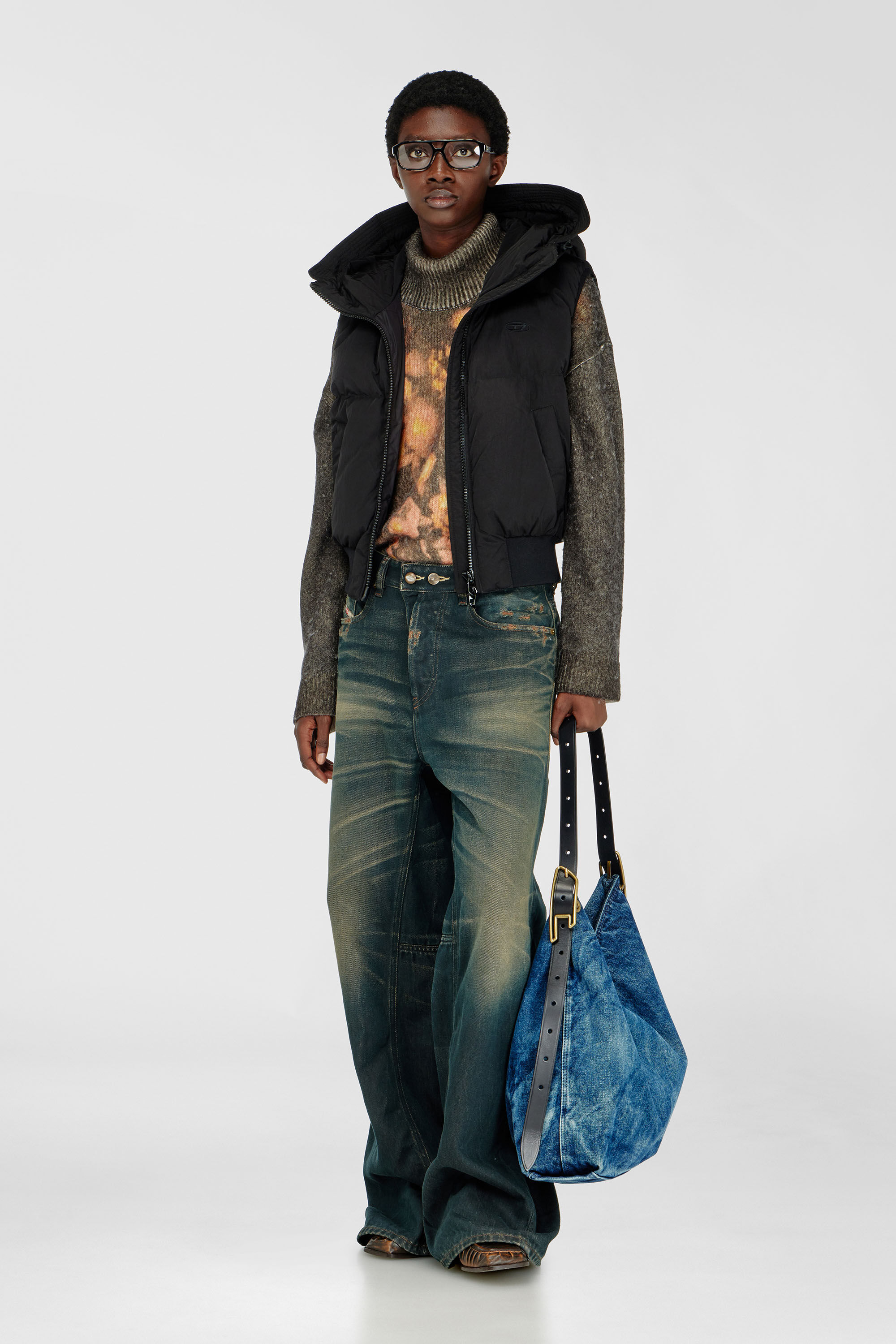 Women's Hooded down vest in crinkled nylon | Black | Diesel