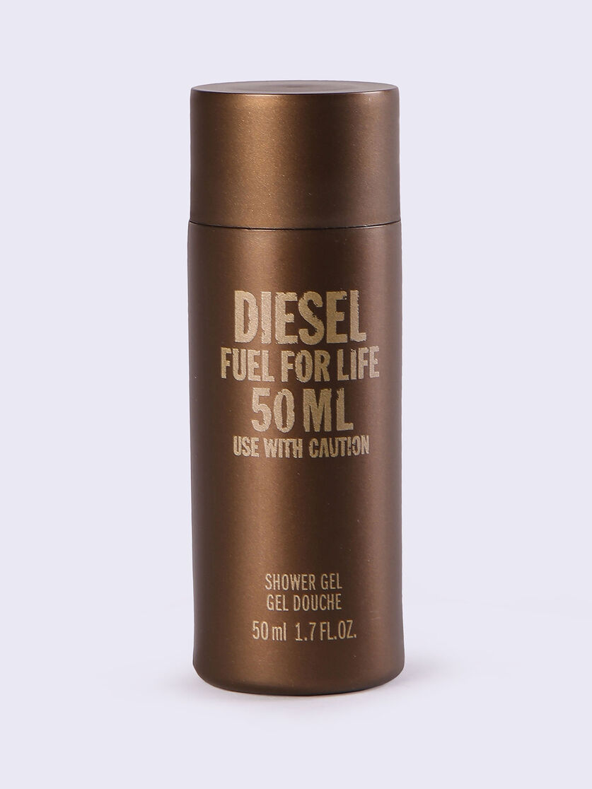 Tub med showergélen Fuel for life från Diesel