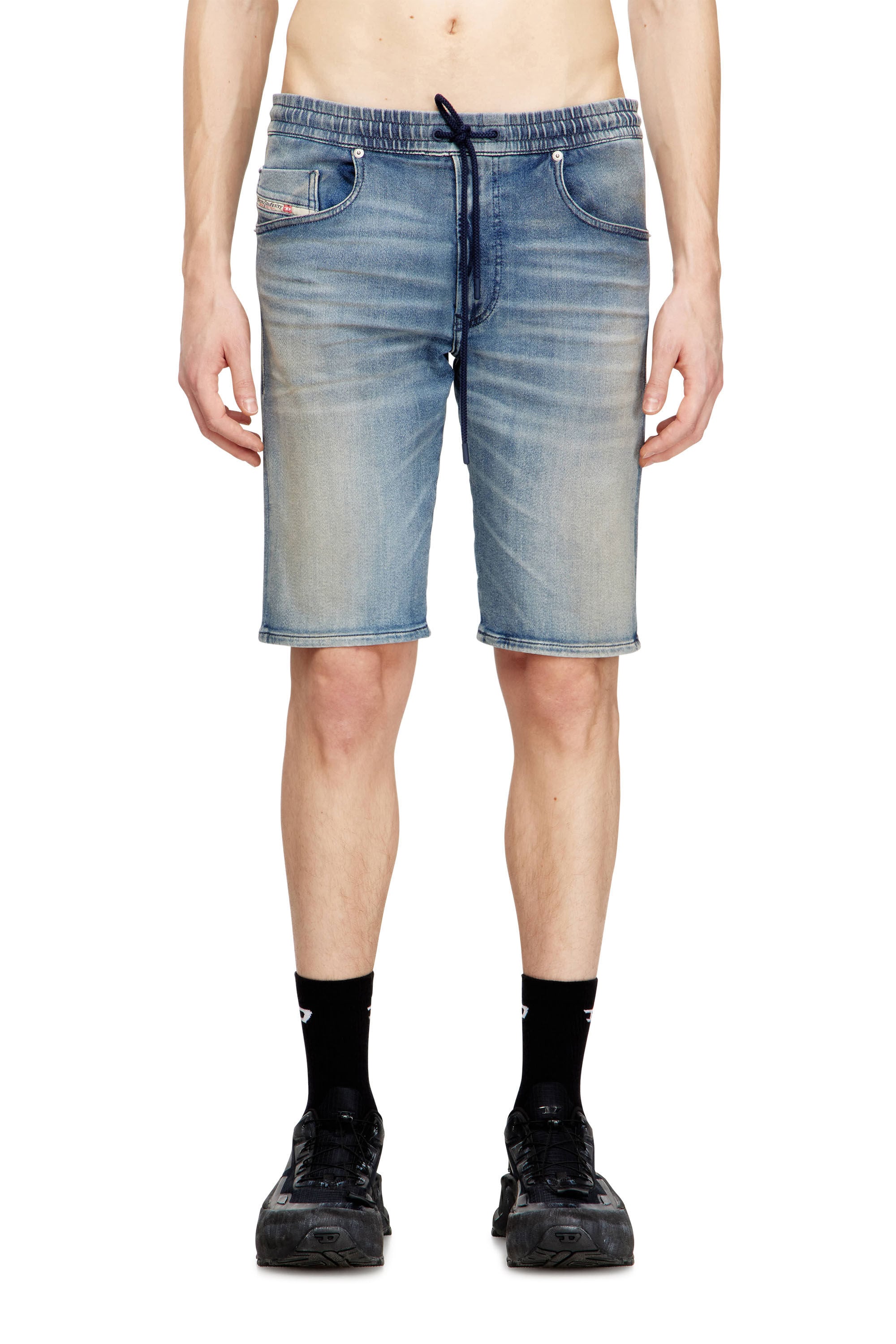 【美品】DIESEL ジョグジーンズ ショート D-KROOLEY SHORT Men's Slim shorts in clean JoggJeans | Blue | Diesel TR