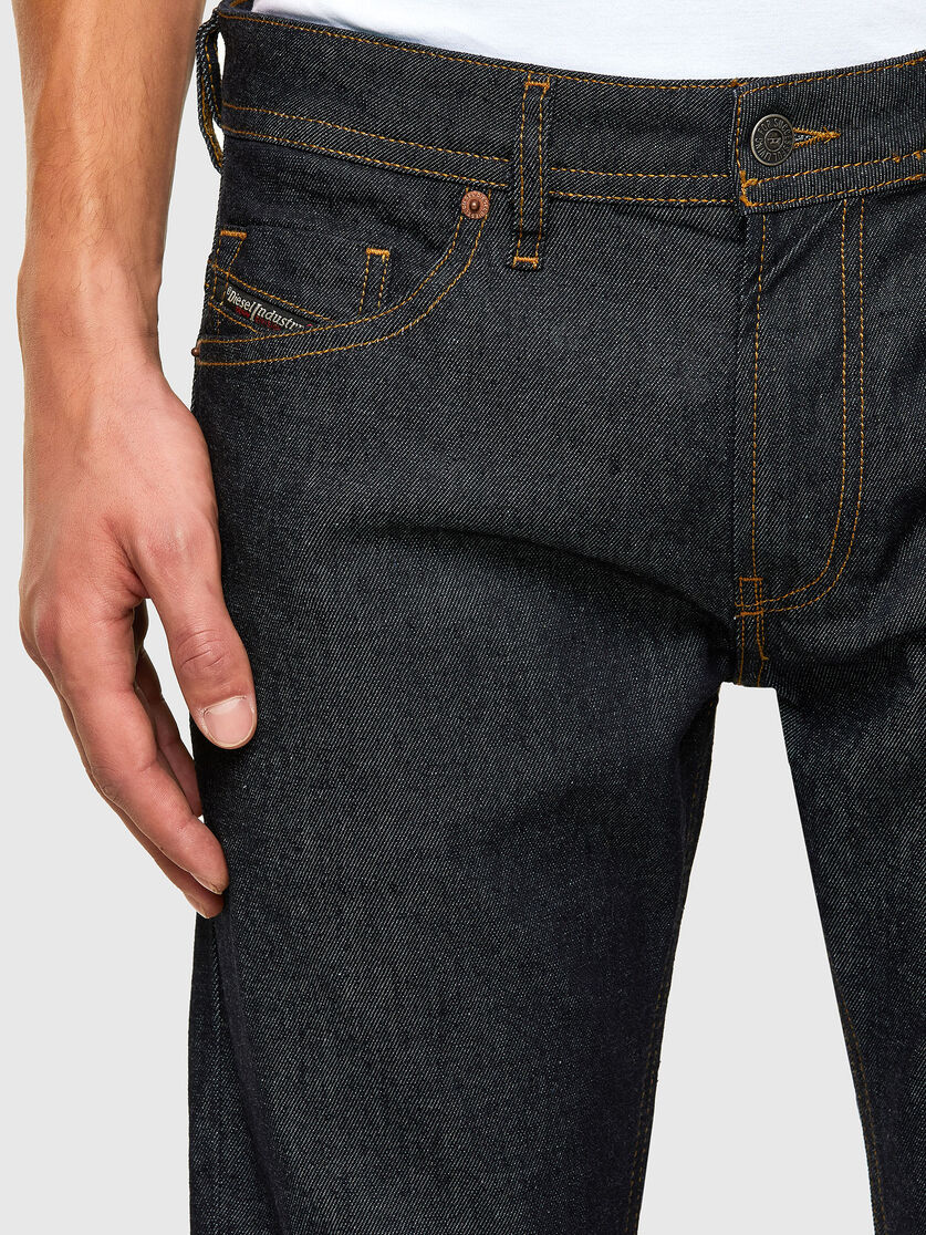 Thommer 009HF Man: Slim Dark blue Jeans | Diesel