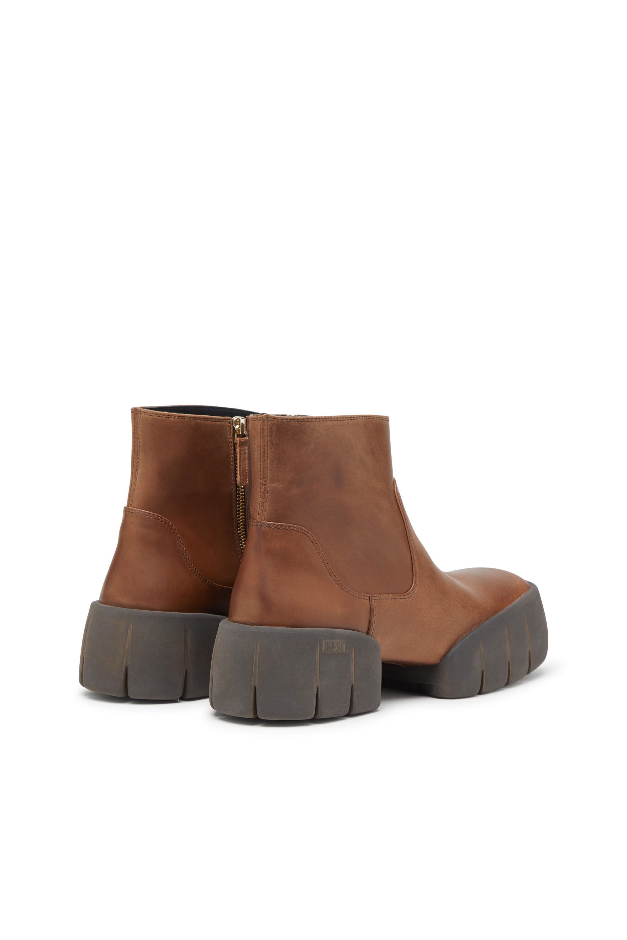 Men's D-Tex-Oiled leather ankle boots with split sole | Brown | Diesel