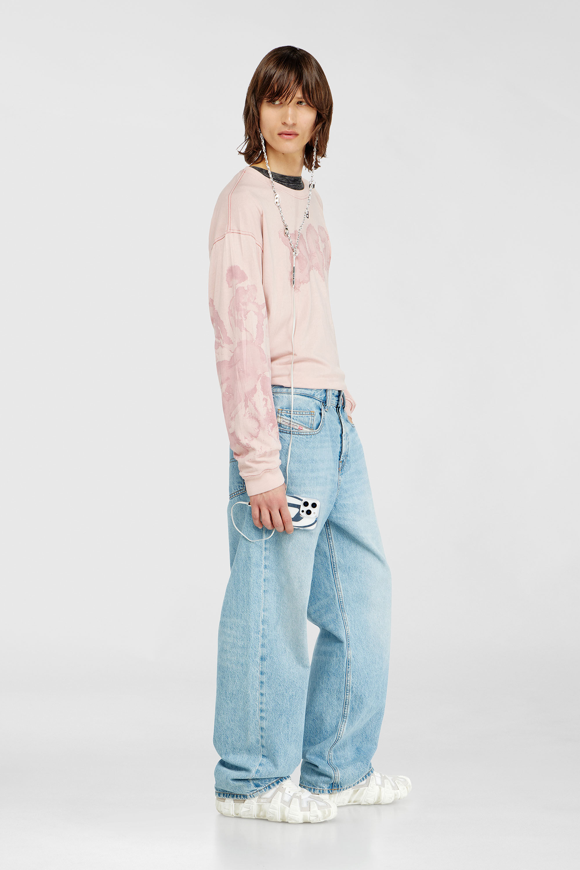 Men's Relaxed Jeans | Low Waist 2001 D-MacroLight Blue | Diesel TR