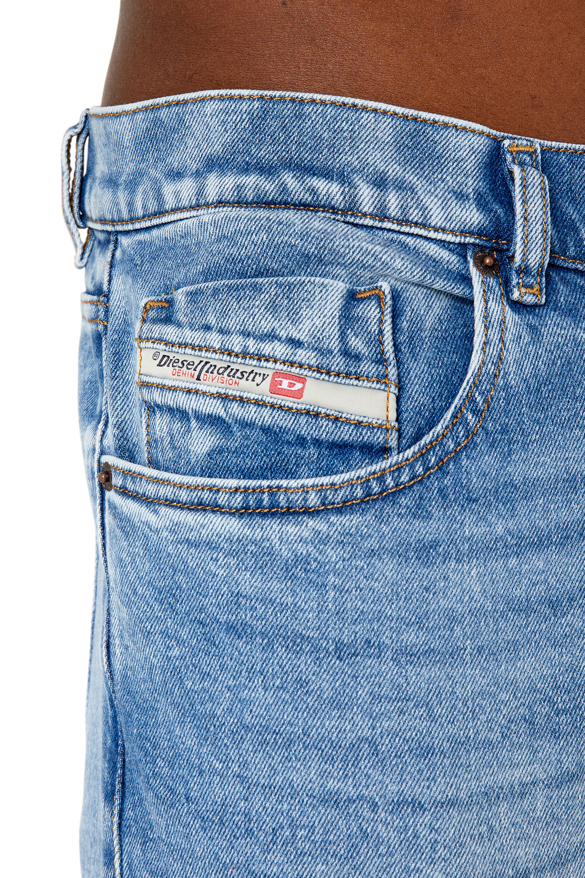 2019 D-STRUKT Man: Slim Light blue Jeans | Diesel
