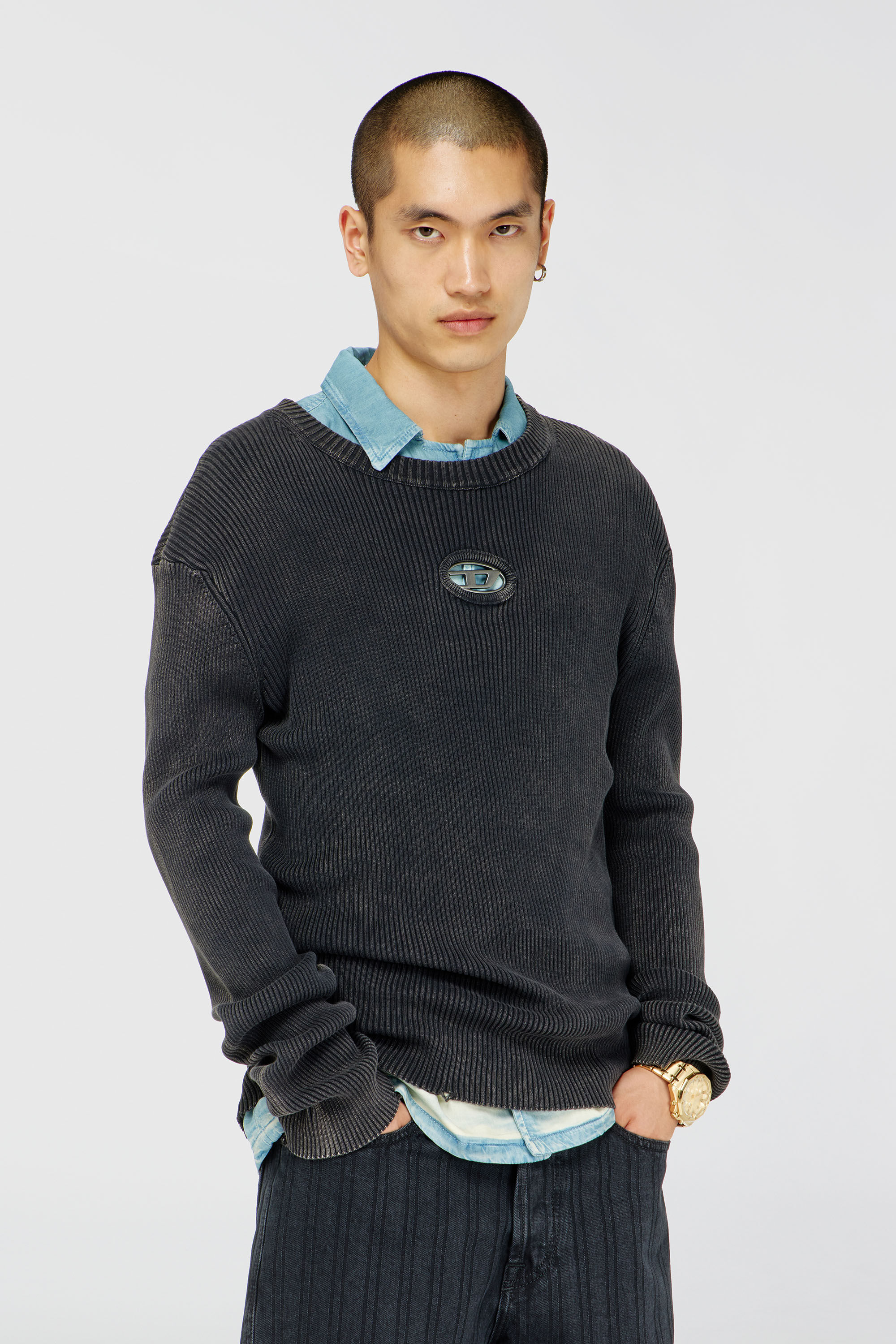 Men's Distressed jumper with cut-out logo | Black | Diesel TR
