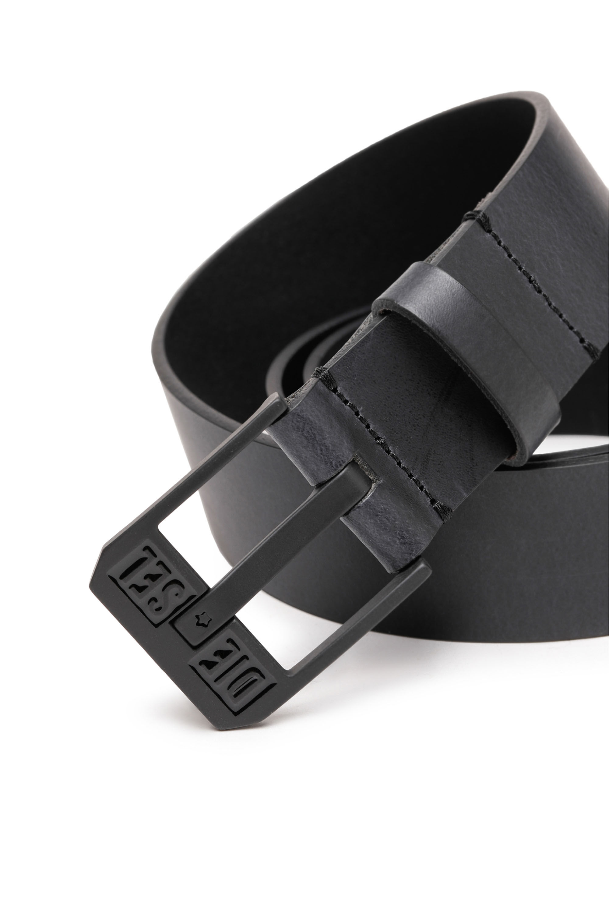 BLUESTAR II Man: Leather belt with star logo buckle | Diesel