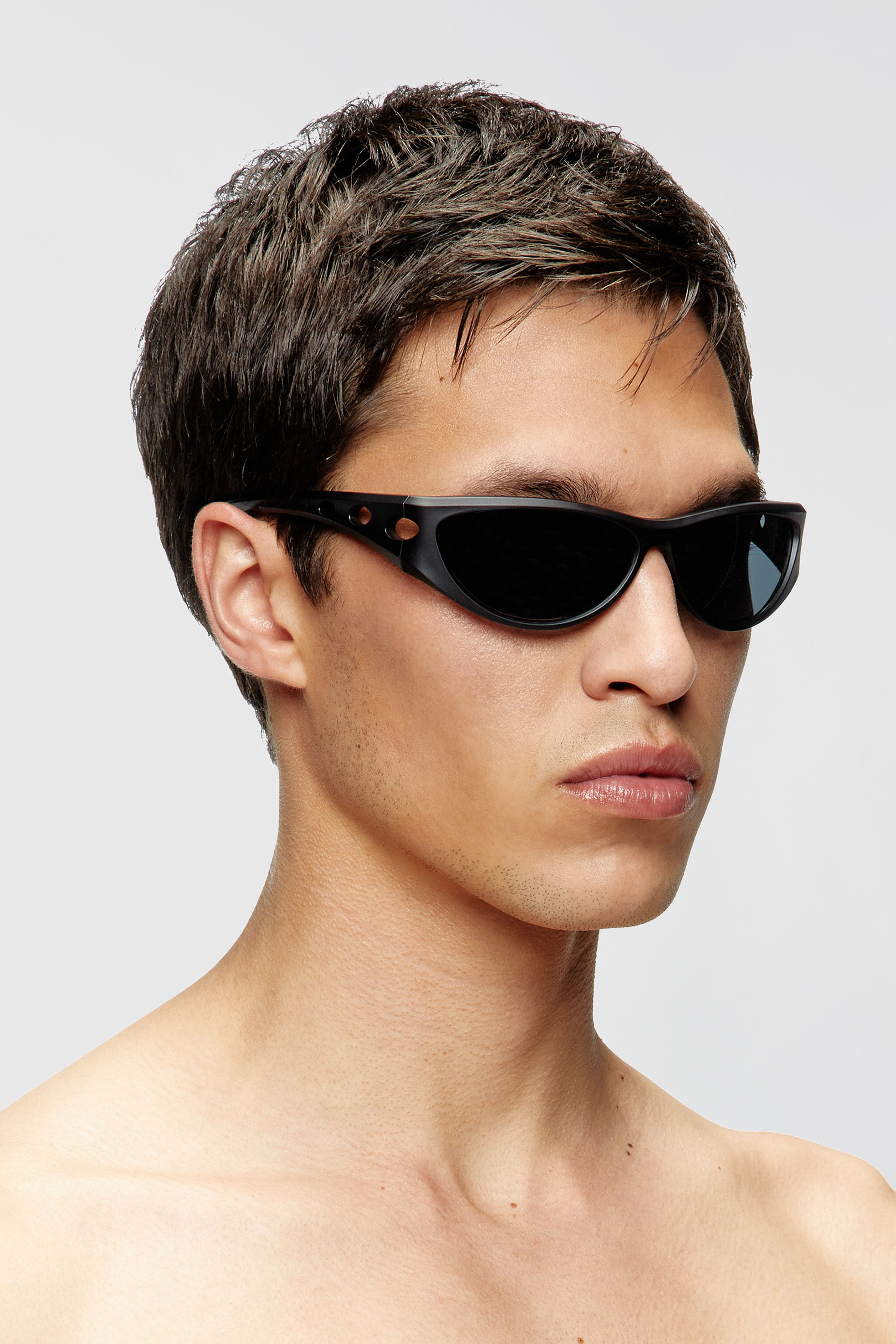 Women's Cat-eye style sunglasses | Black | Diesel {{Country}}