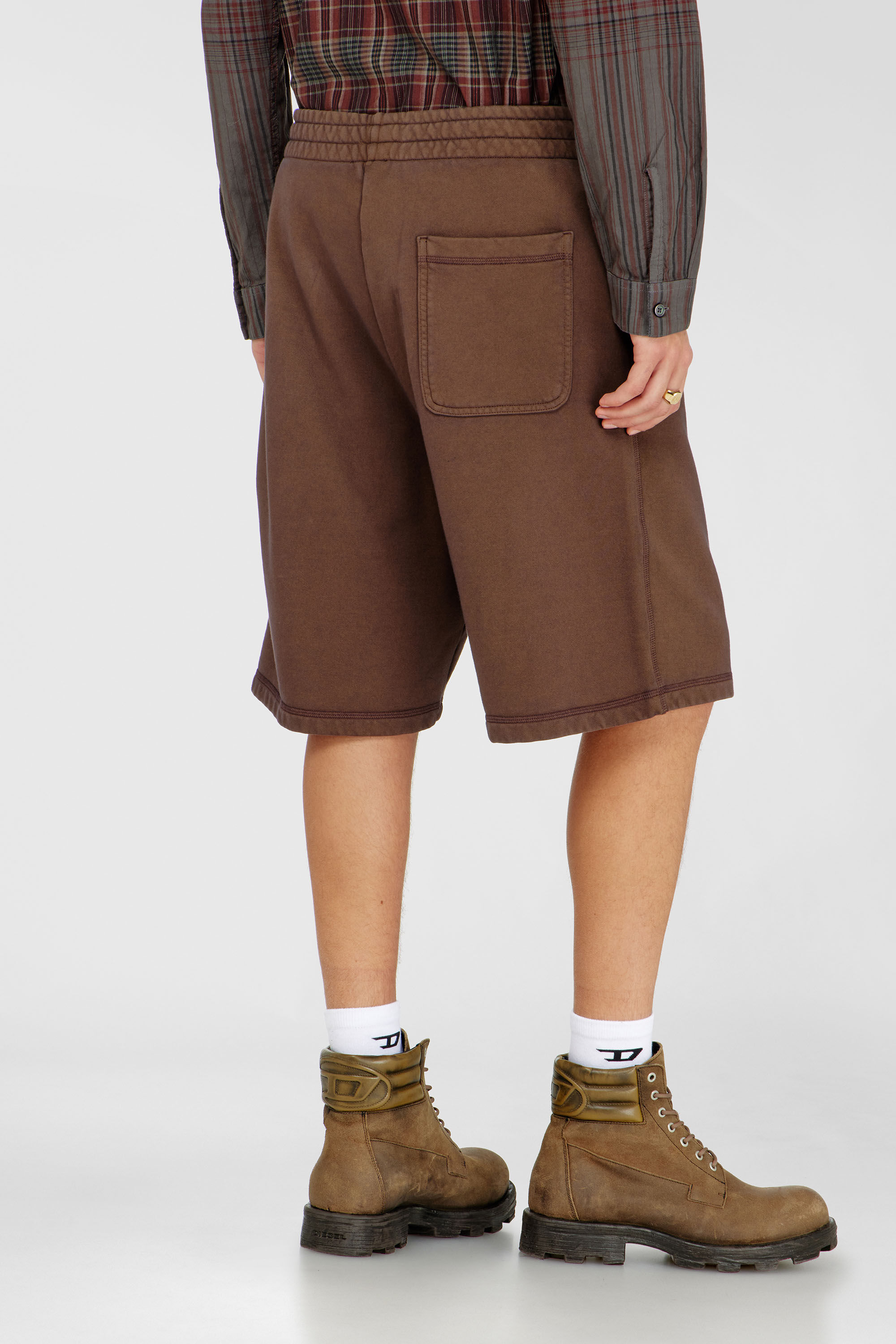 Diesel - P-MARSHY-IOD, Man's Fleece shorts with metallic Oval D in Brown - 4
