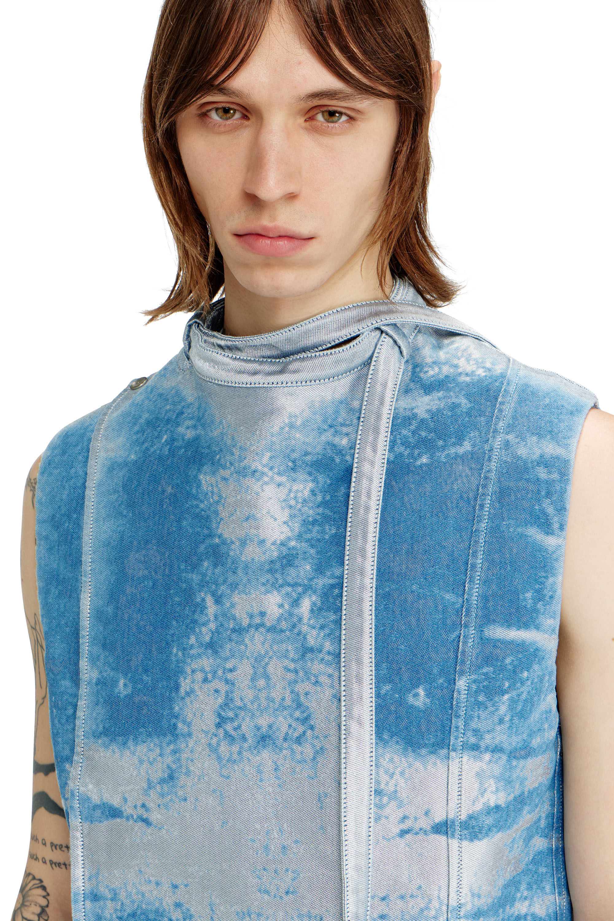 Men's Sleeveless vest in coloured satin denim | Blue | Diesel