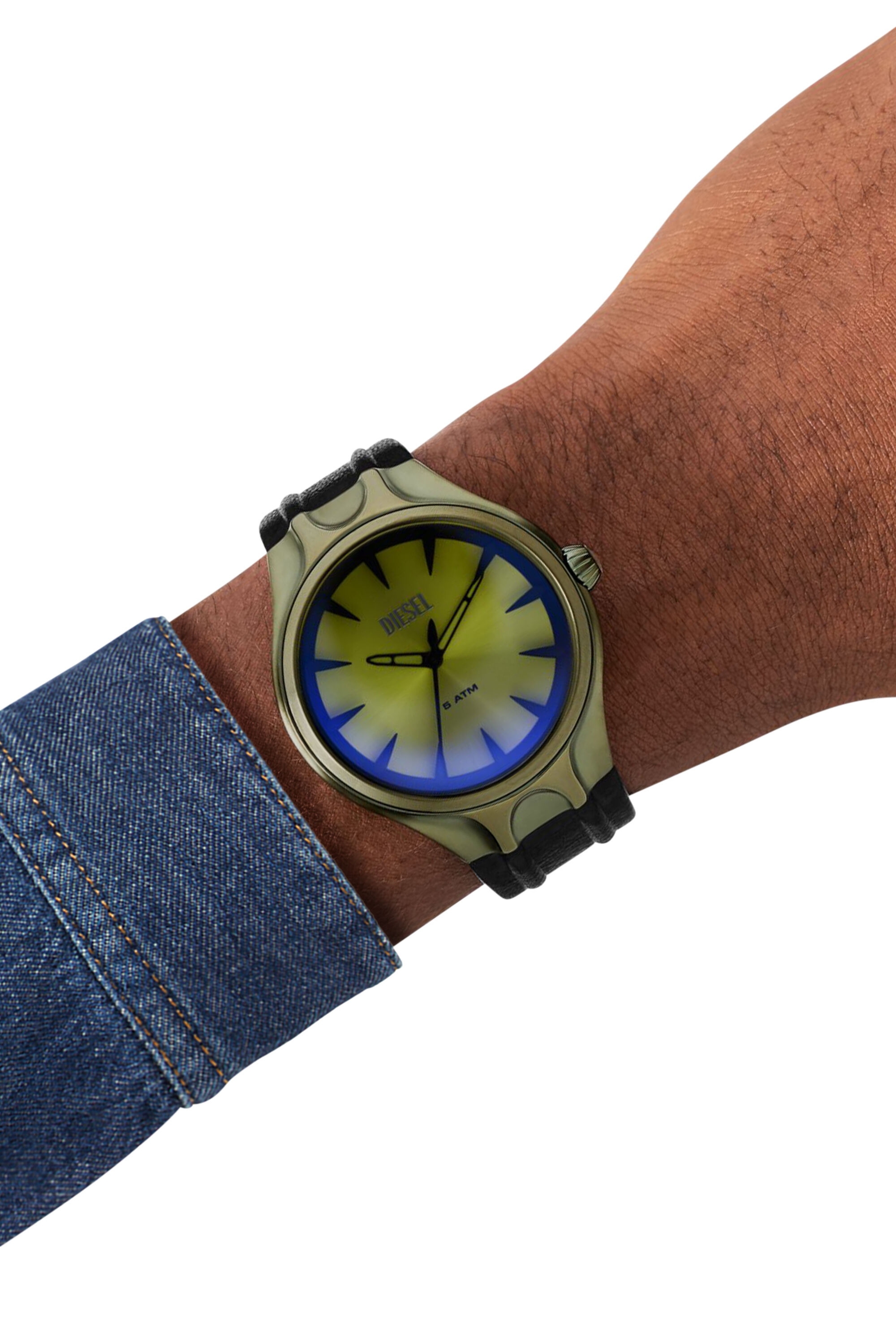 特別価格 Men's Streamline Three-Hand Black Leather Watch | Multicolor ウェア