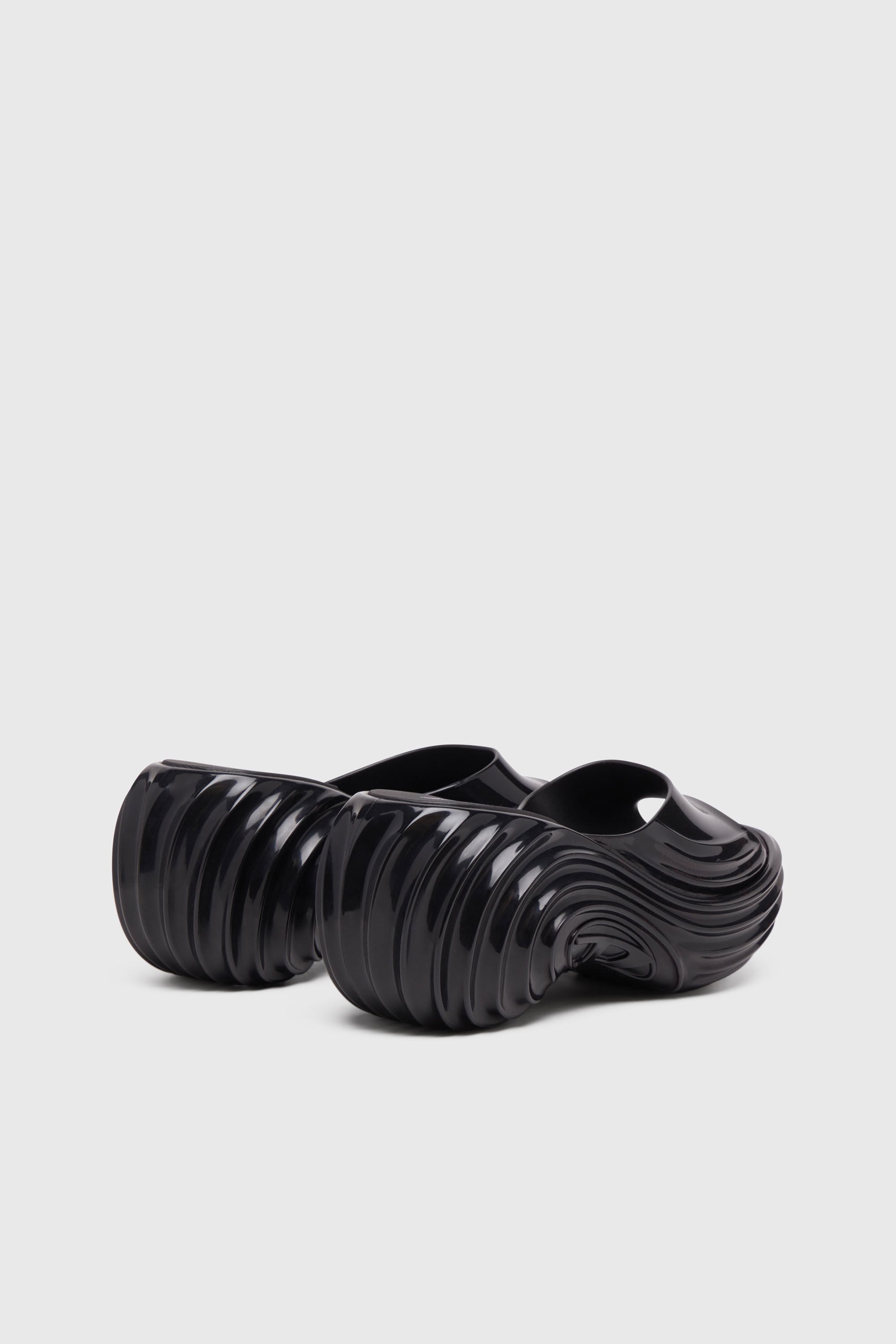 Diesel - MELISSA QUANTUM PLATFORM, Woman's Platform mule in Melflex&reg; in Black - 3