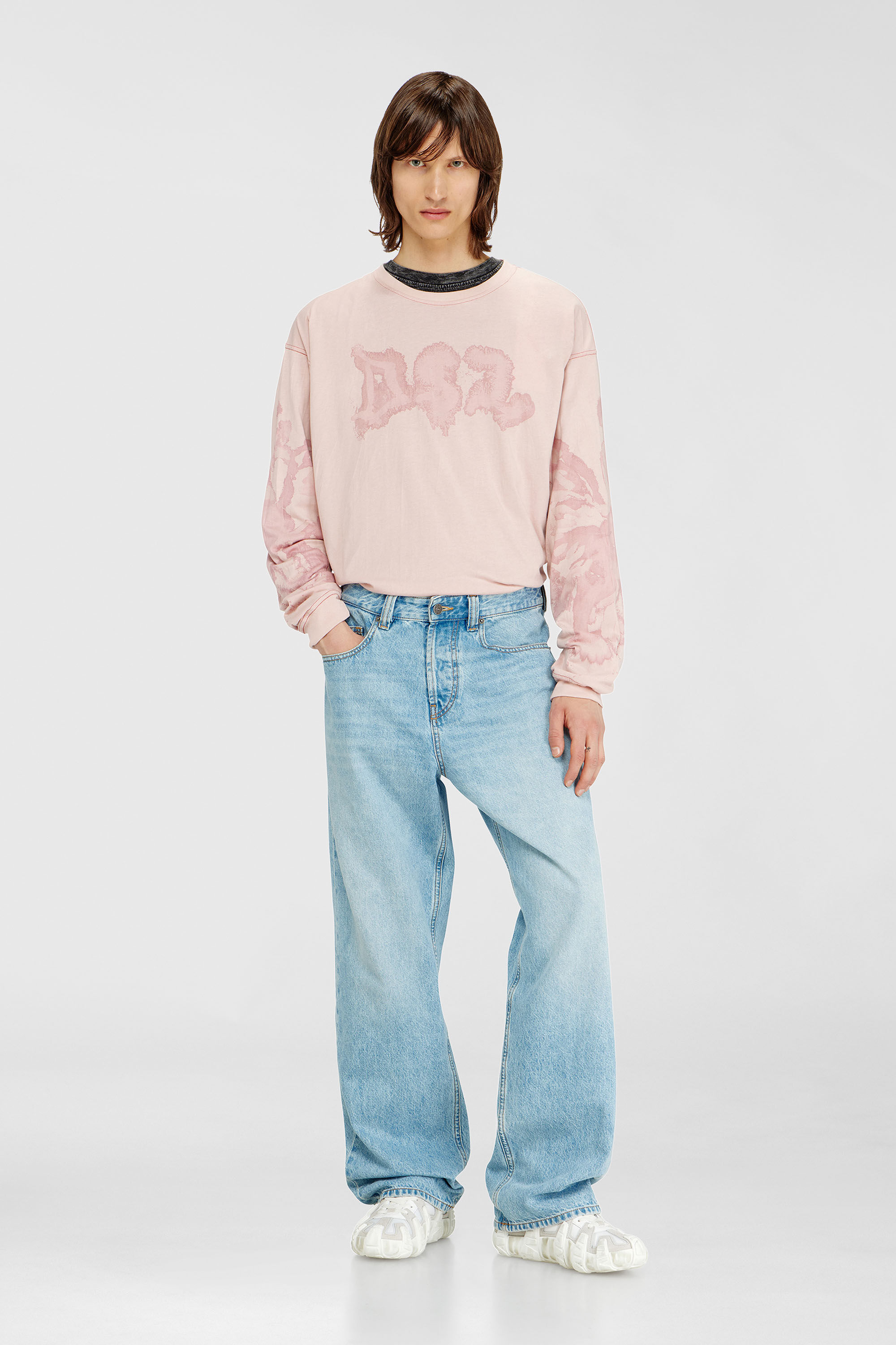 Men's Relaxed Jeans | Low Waist 2001 D-MacroLight Blue | Diesel TR