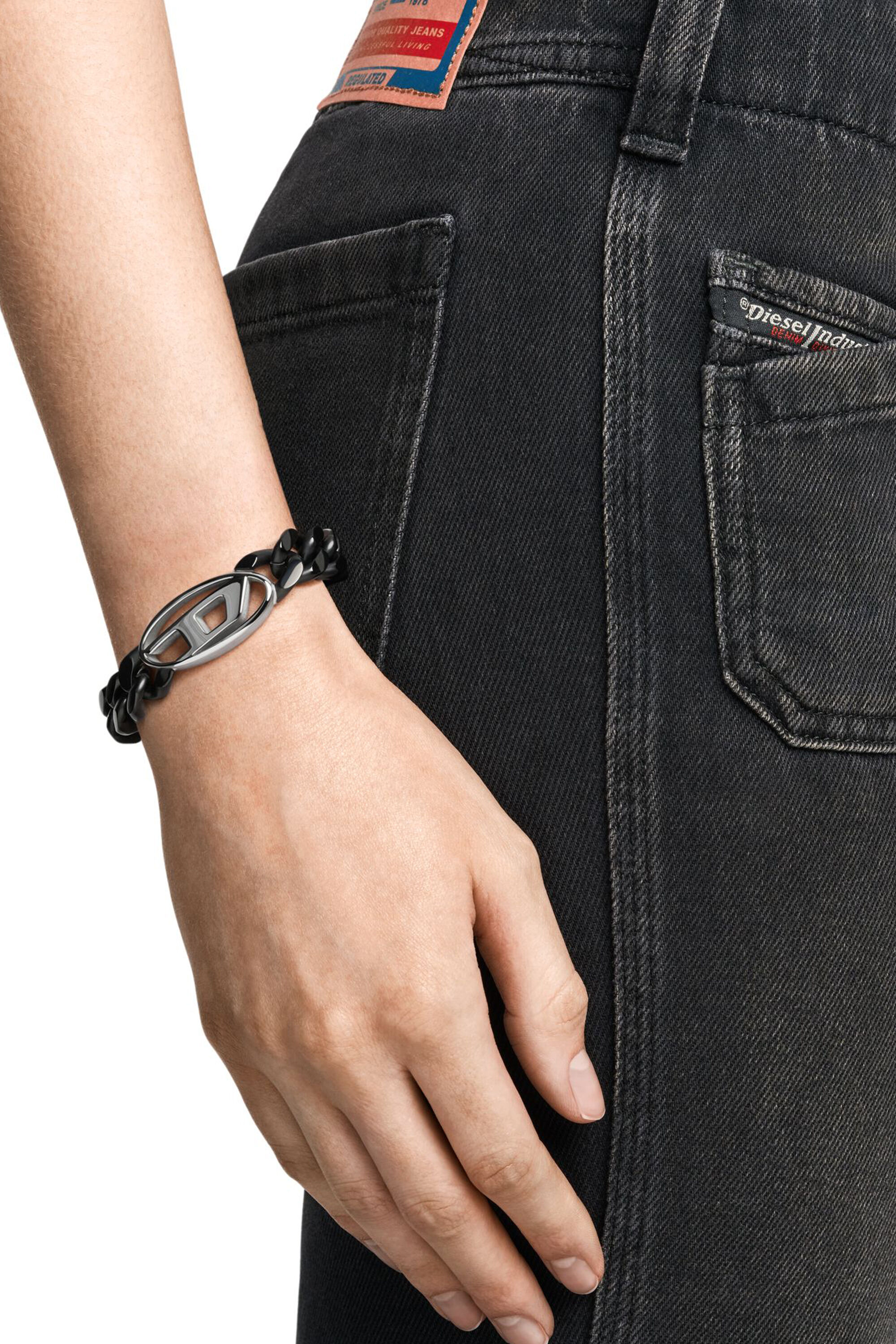 ◆DIESEL◆ Logo engraved chain bracelet Men's Oval D Logo Chain Bracelet | Silver | Diesel