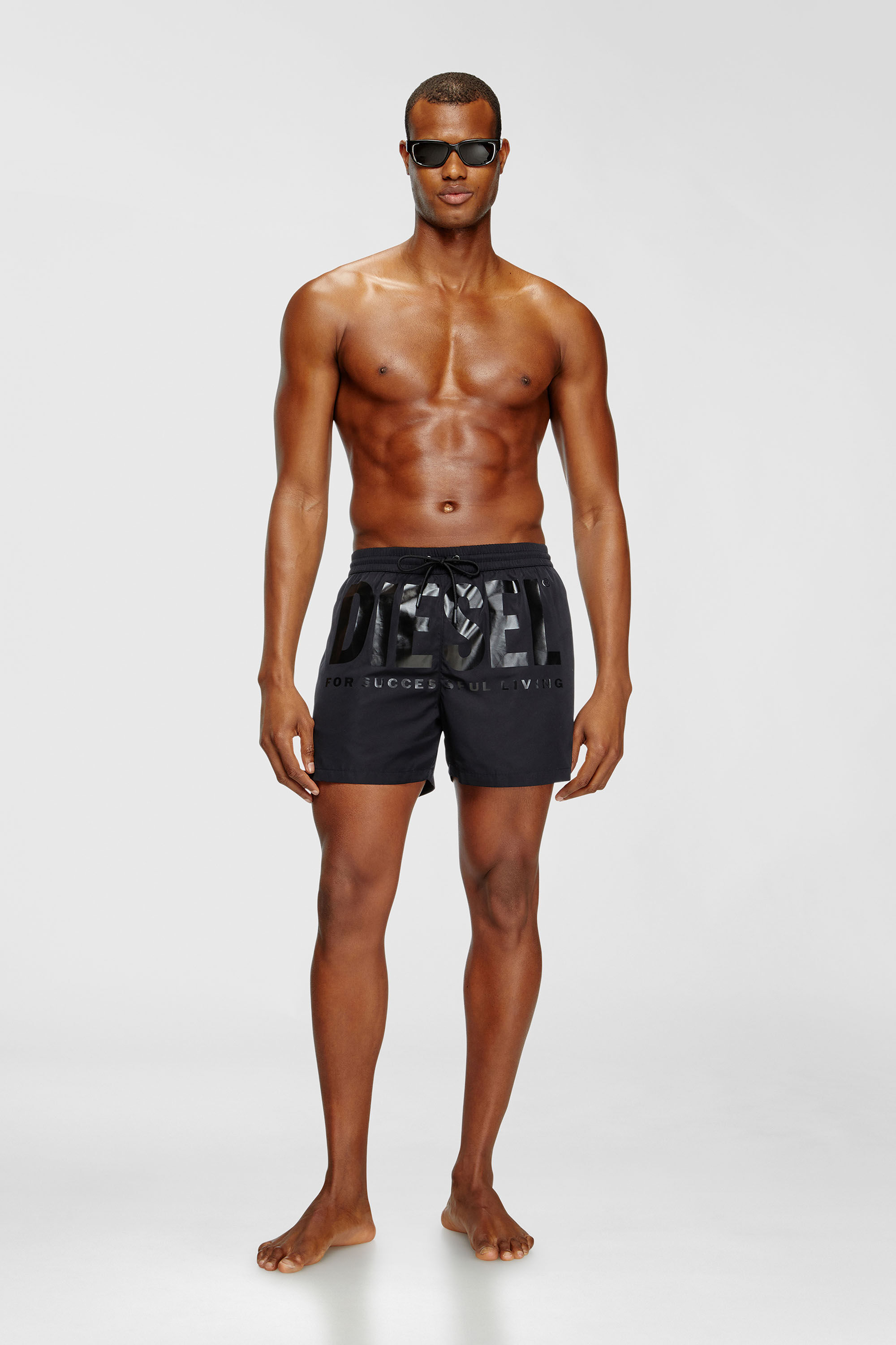 Men's Mid-length swim shorts with maxi logo | Black | Diesel TR