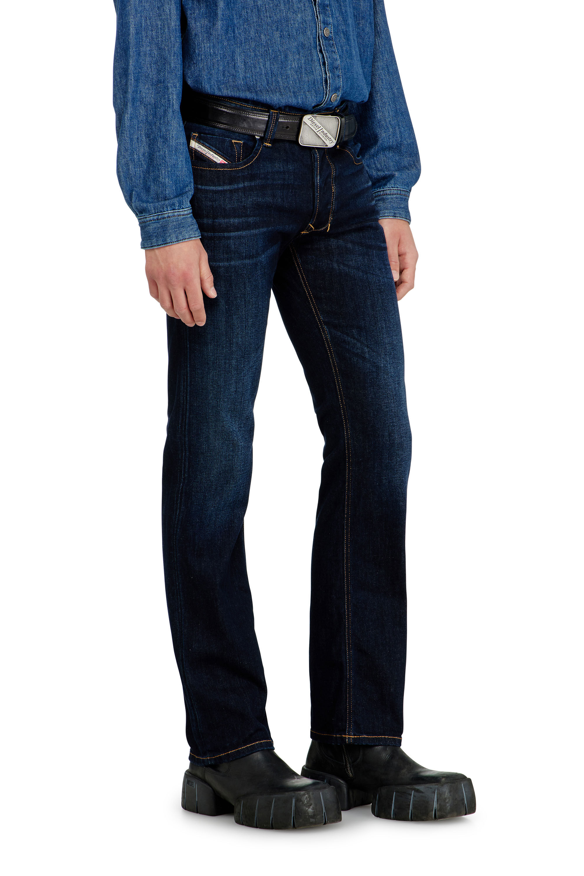 Diesel - Man's Regular Jeans 1985 Larkee 09Q15, Dark Blue - 6