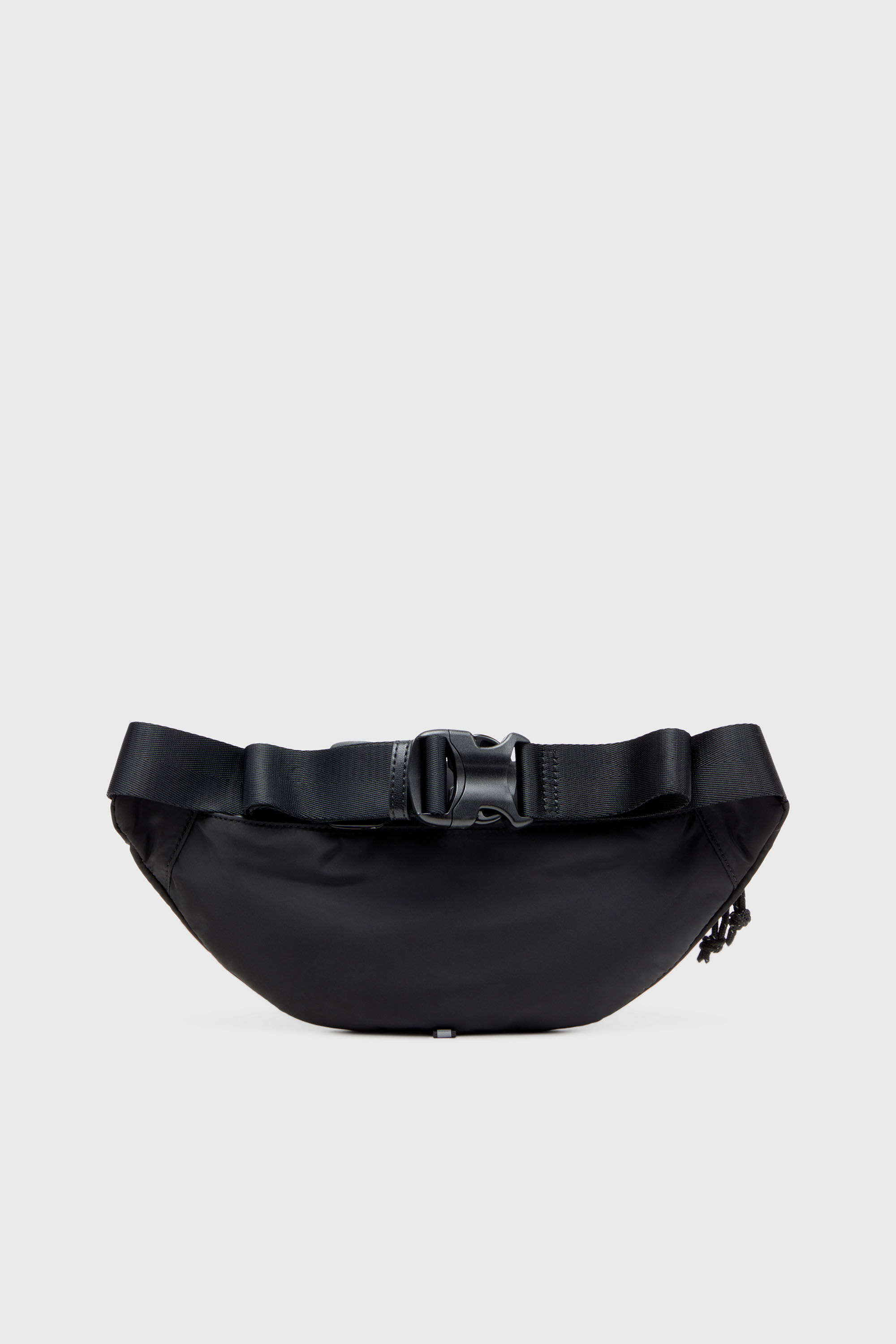 Men's D-Pack-Belt bag in satin-touch fabric | Black | Diesel TR