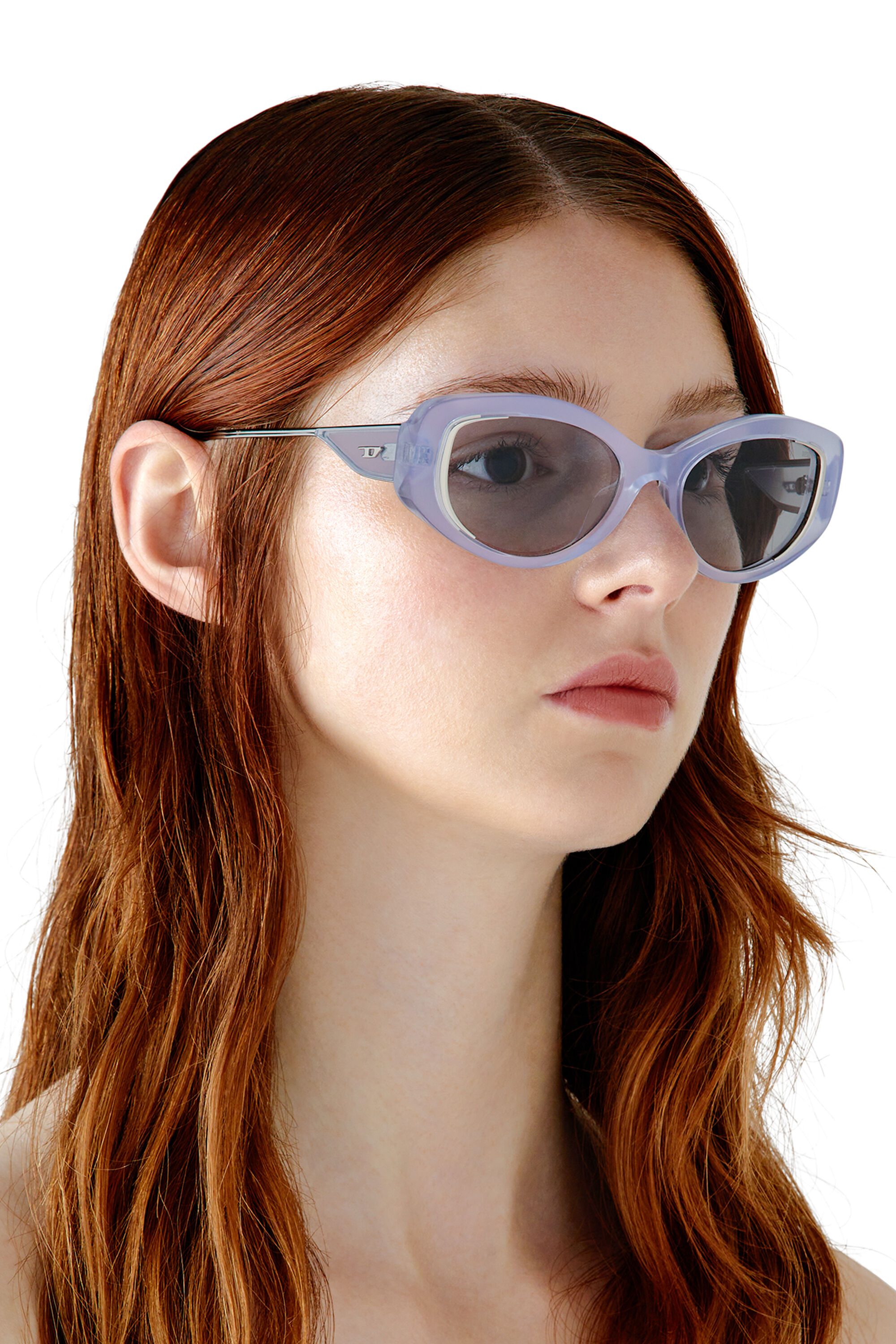 Women s Cat eye style sunglasses Grey Diesel