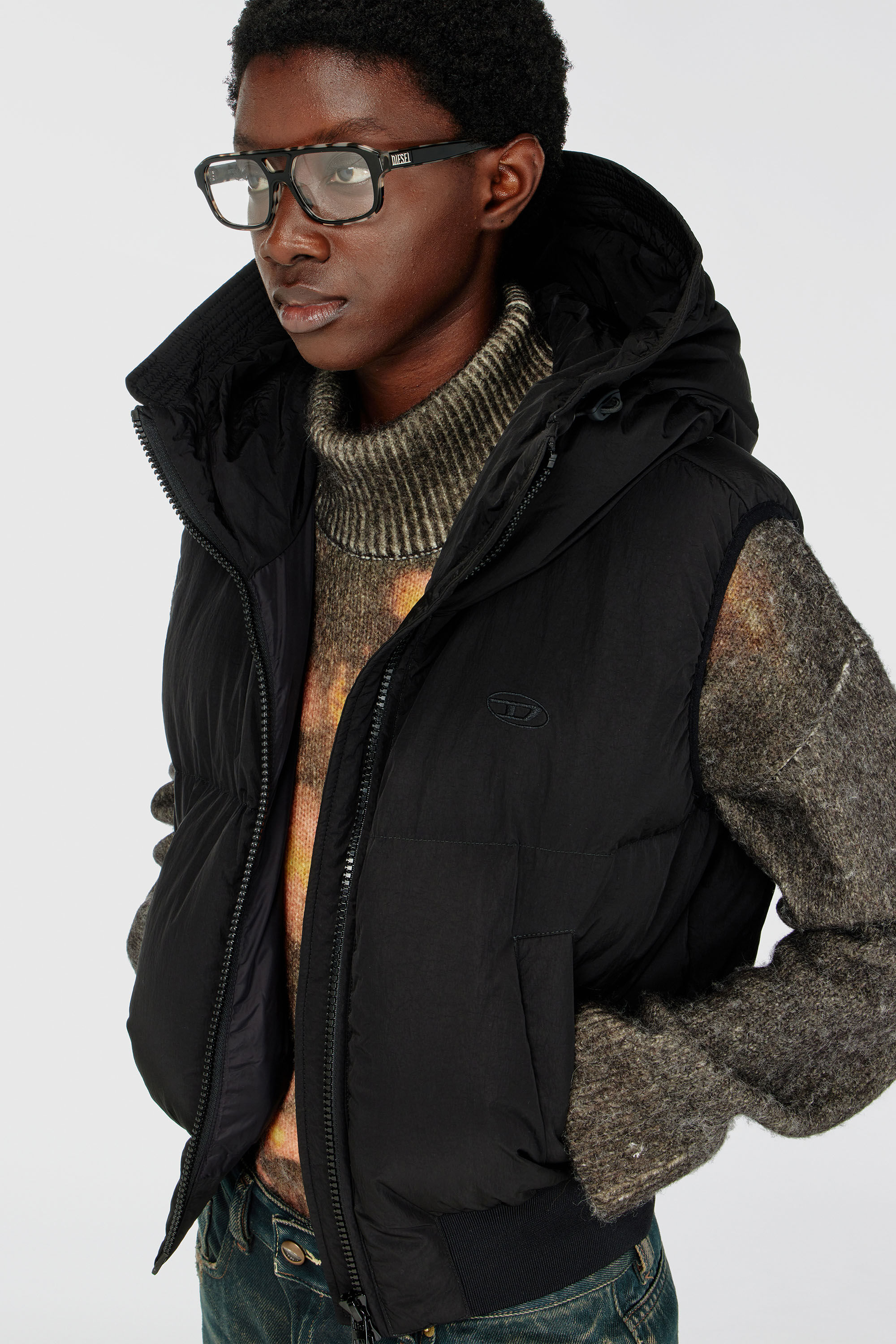 Women's Hooded down vest in crinkled nylon | Black | Diesel