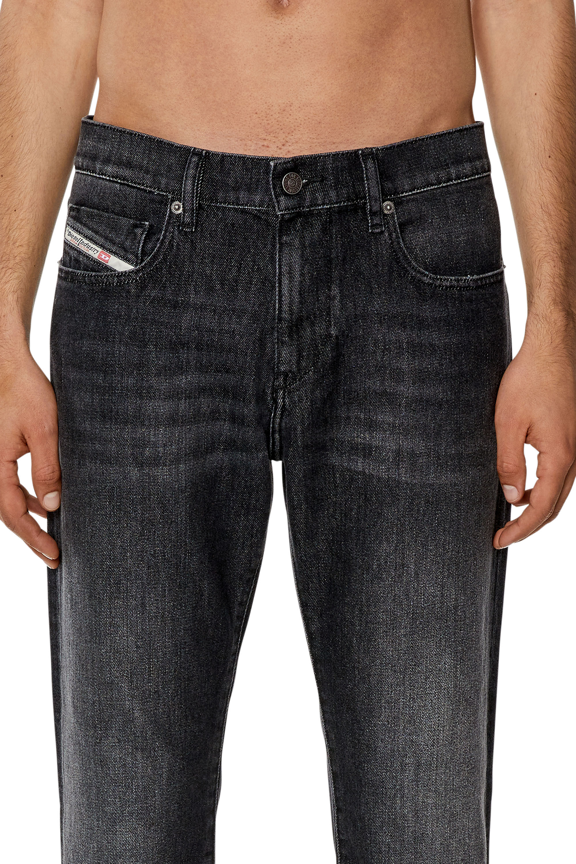 Pantalones diesel clearance