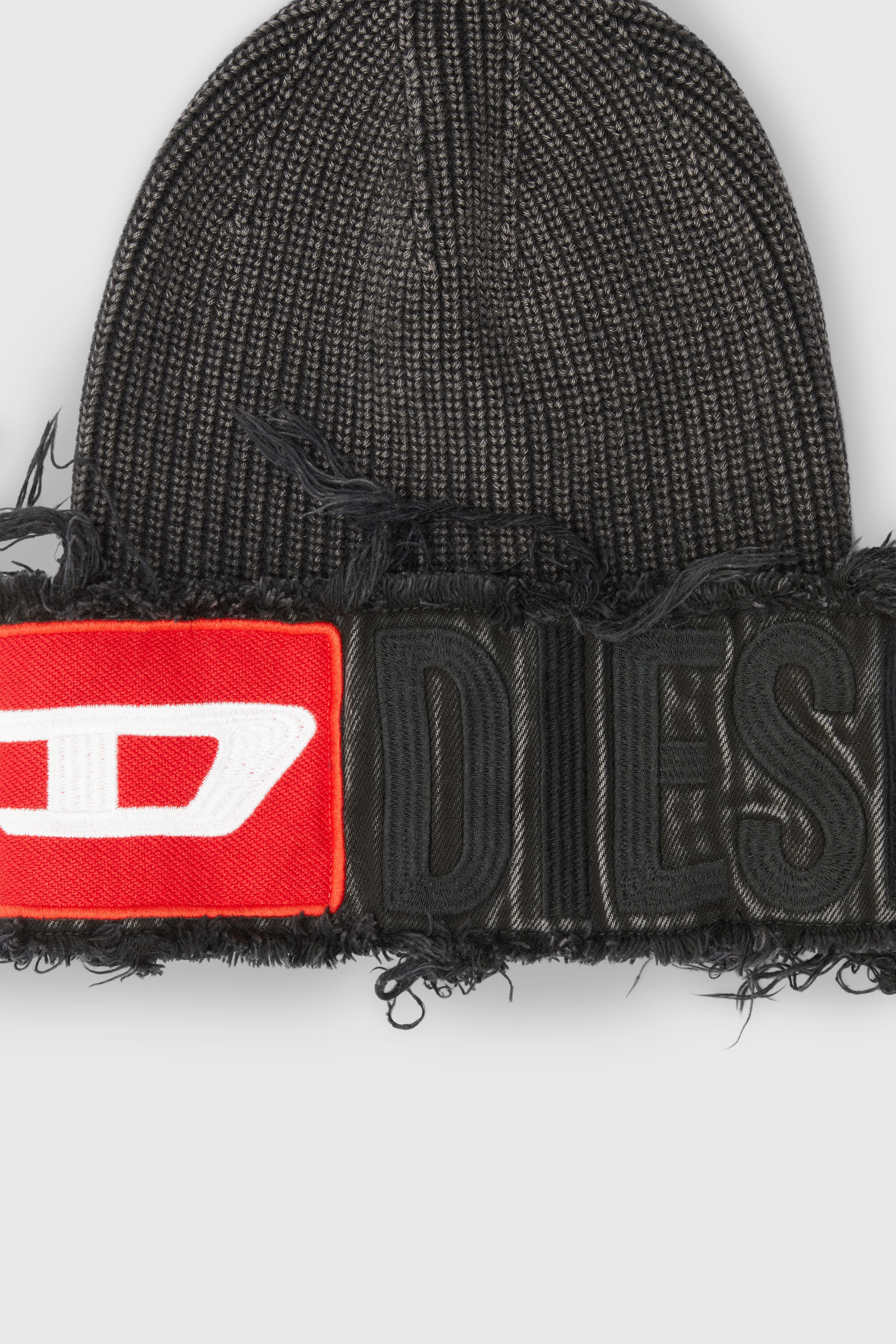 Diesel - K-FROK, Unisex's Denim effect beanie with bold patch detail in Black - 3