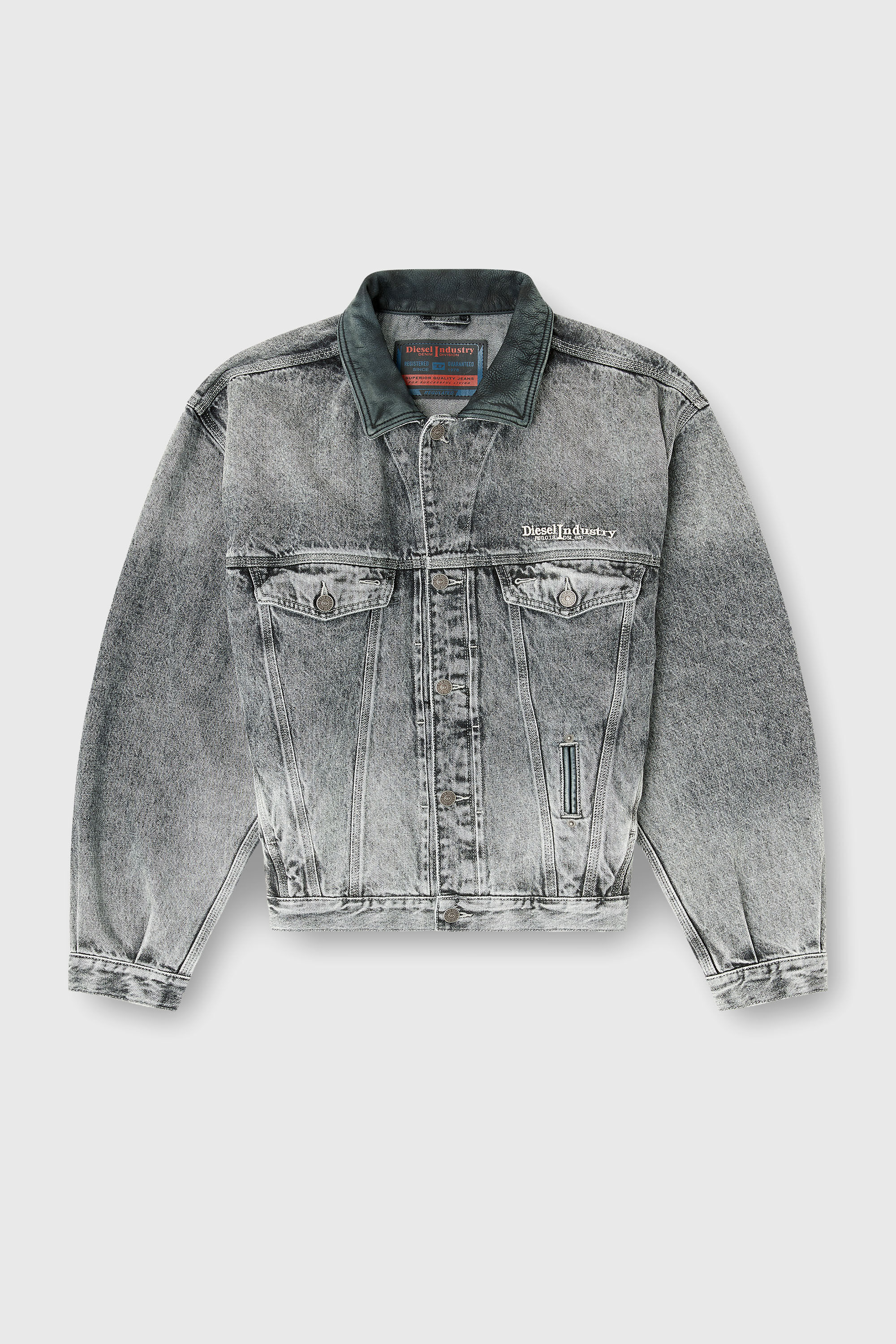 Women's Denim trucker jacket with tonal leather trims | Grey
