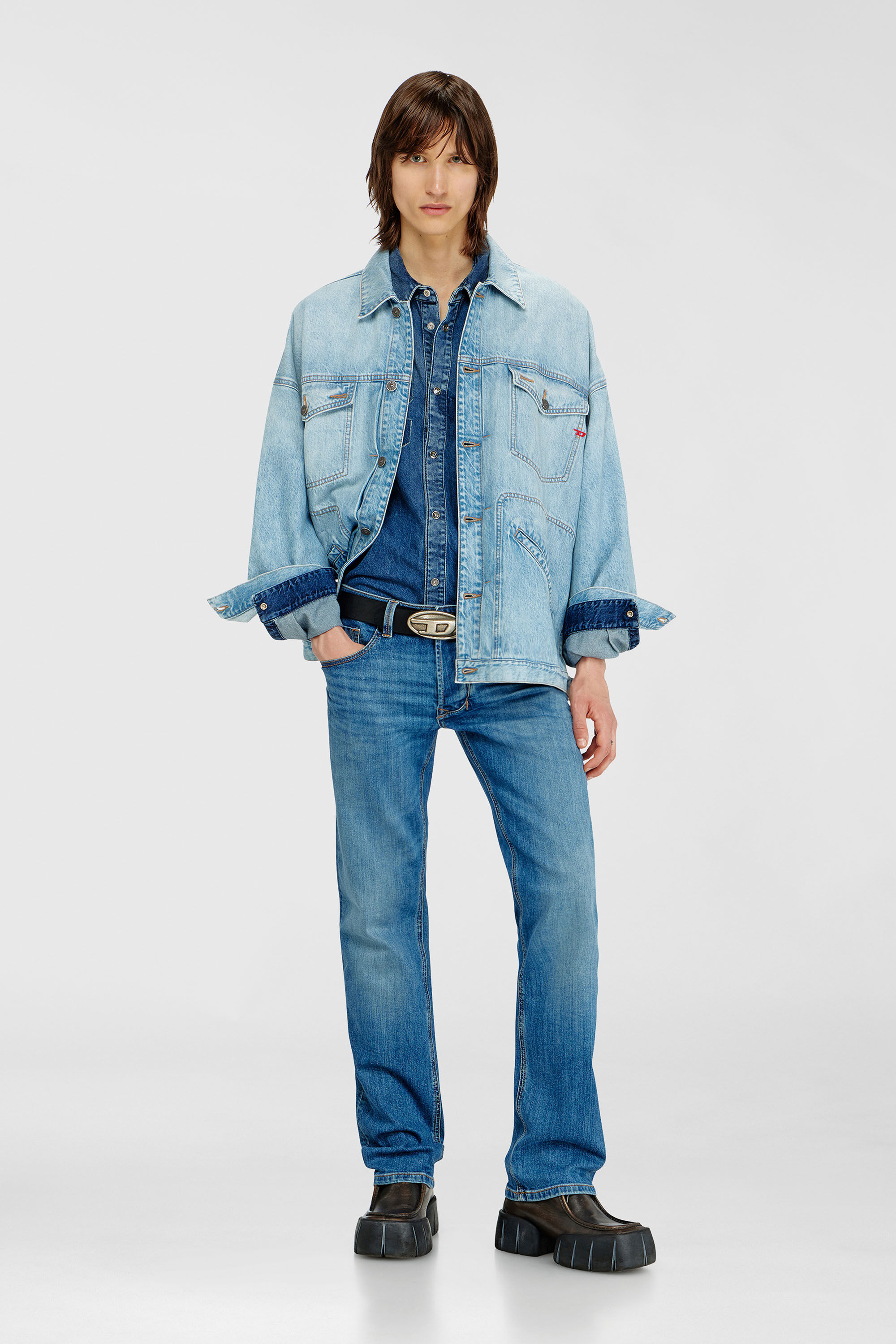 Men's Regular Jeans | Low Waist 1985 LarkeeLight Blue | Diesel TR