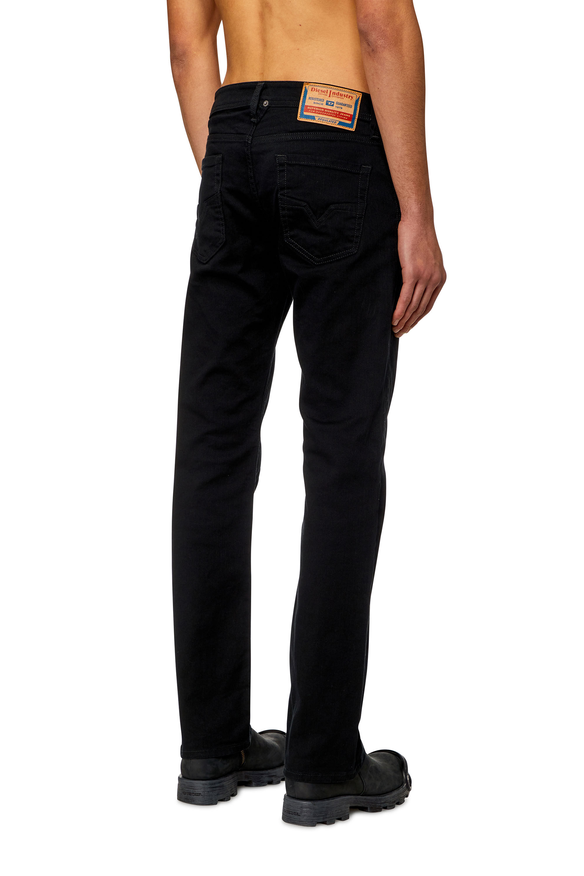 Jordan Craig Sean Denim W/ Shreds (Black) JS990R | FRESH N