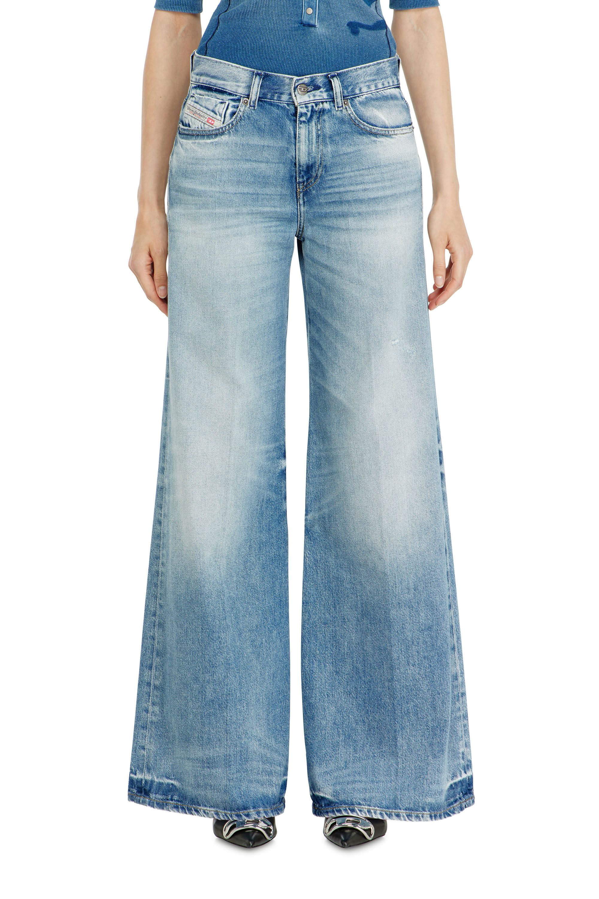 DIESELフレアジーンズ 1978 D-Akemi Women's Flare Jeans | Light Blue | Diesel 1978 D-Akemi