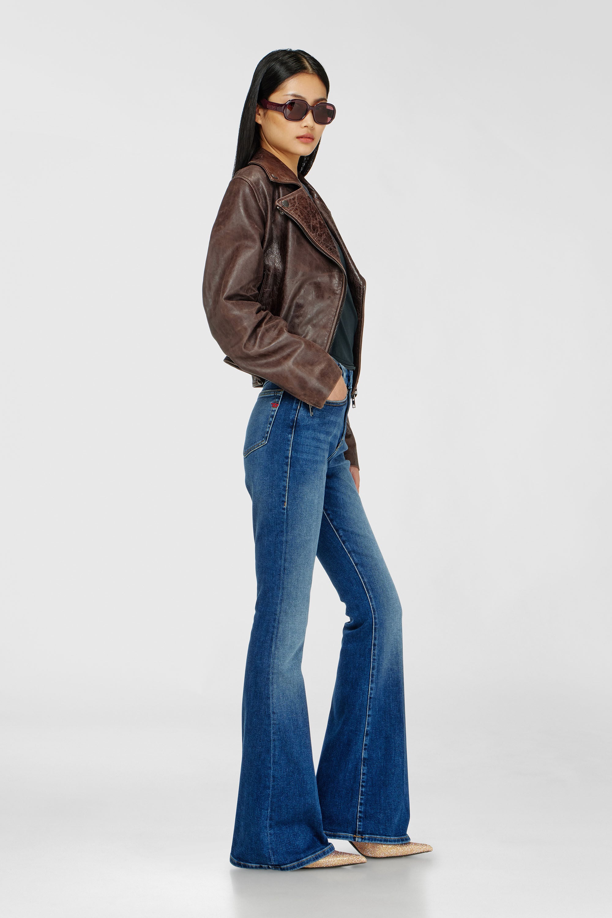 Diesel - Woman's Bootcut Jeans 1973 D-Partt 0ILDX, Medium blue - 1