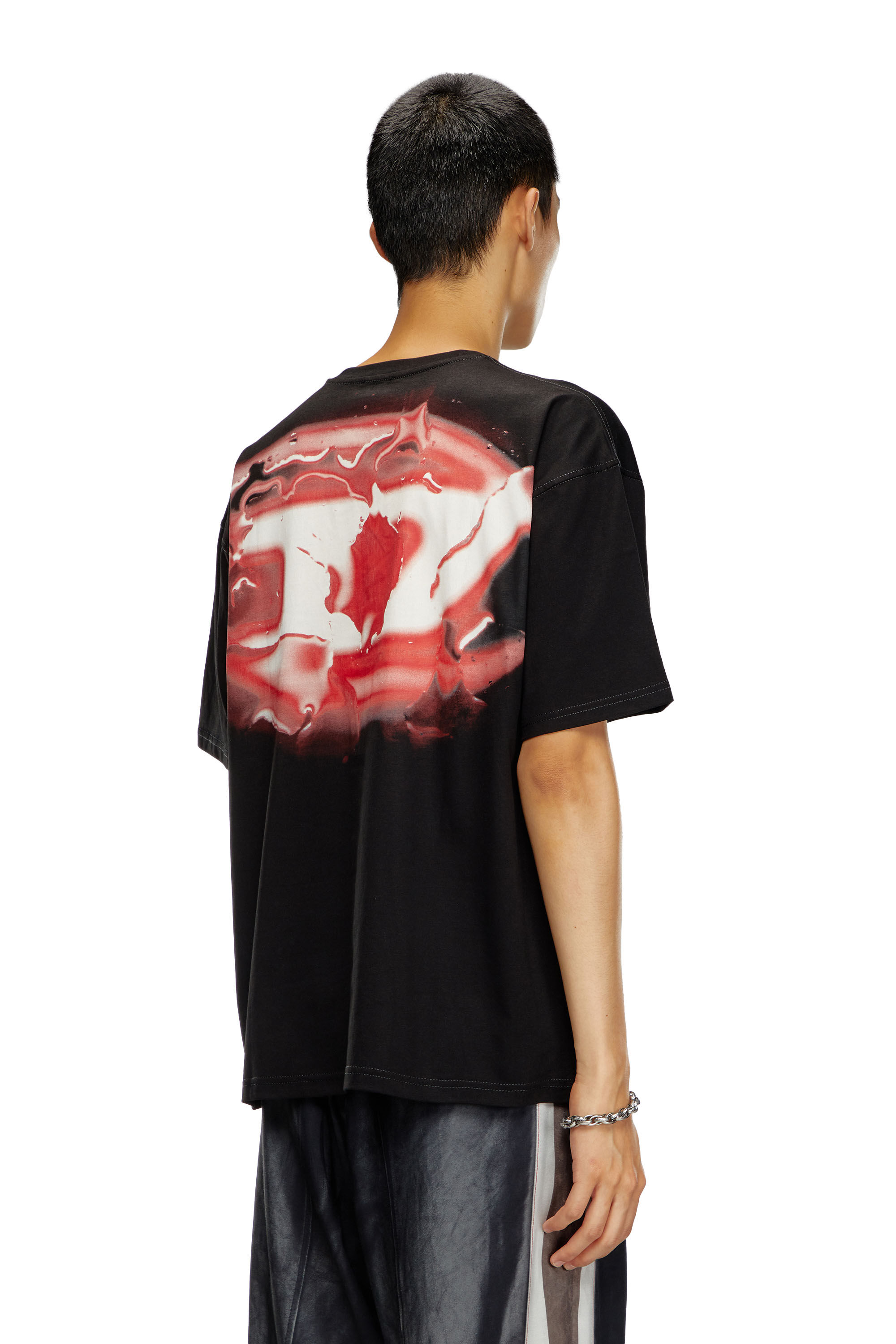 Men s T shirt with glowing effect logo Black Diesel