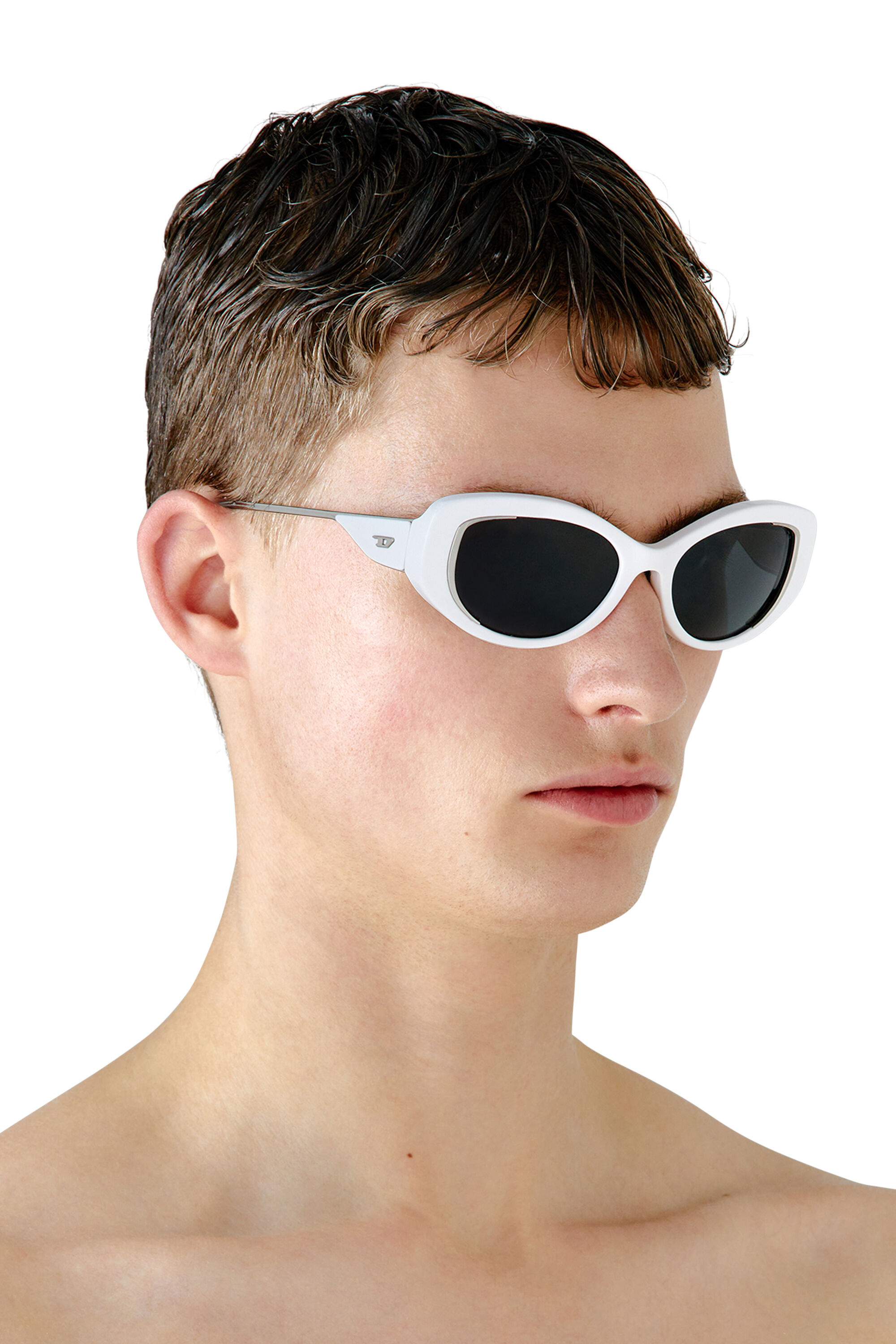 Women s Cat eye style sunglasses White Diesel