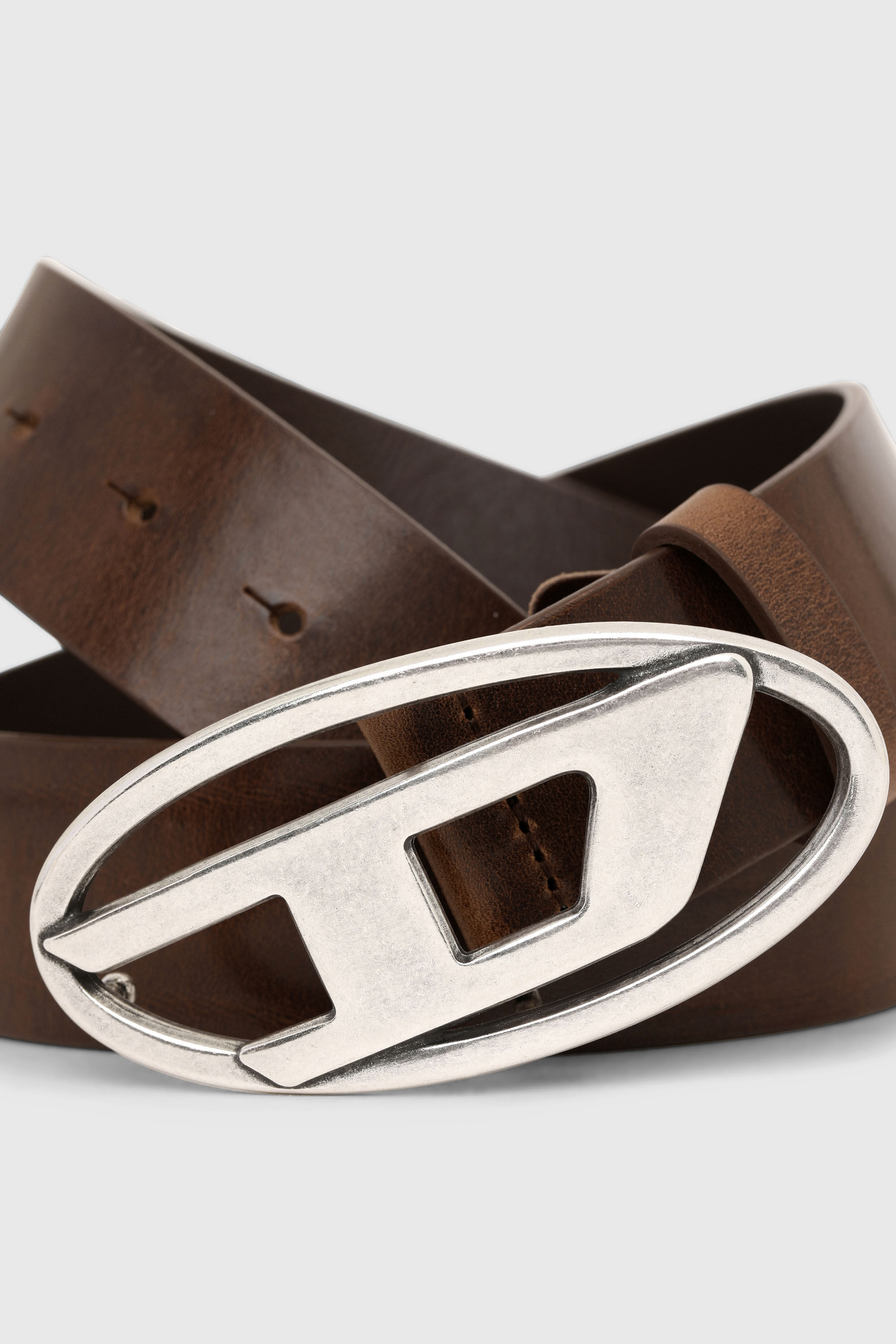 Vaundy「Logo Belt」ロゴベルト replica B-1DR: Leather Belt with silver D logo buckle | Diesel