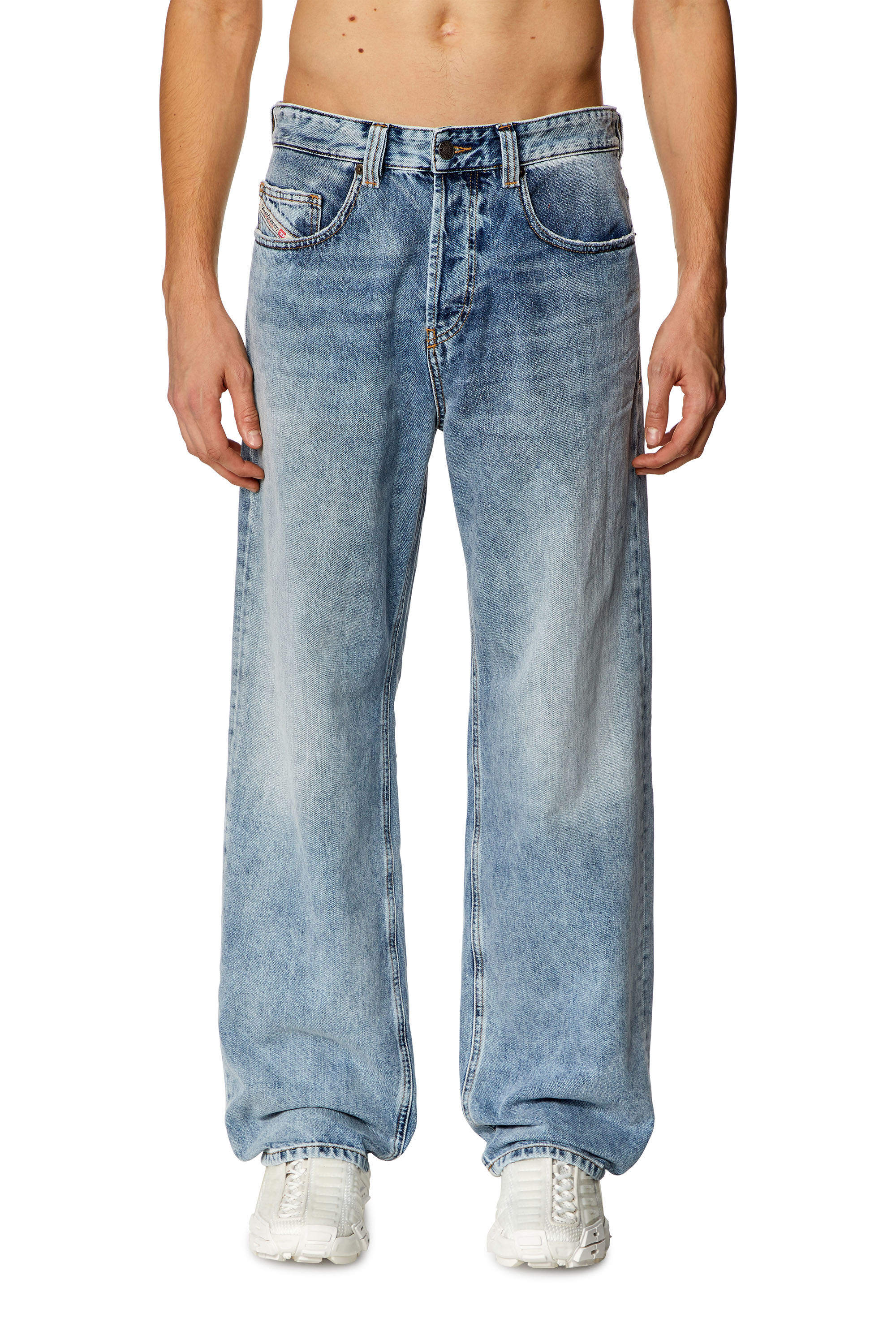 Men's Oversized Straight Jeans | Light blue | Diesel 2001 D-Macro