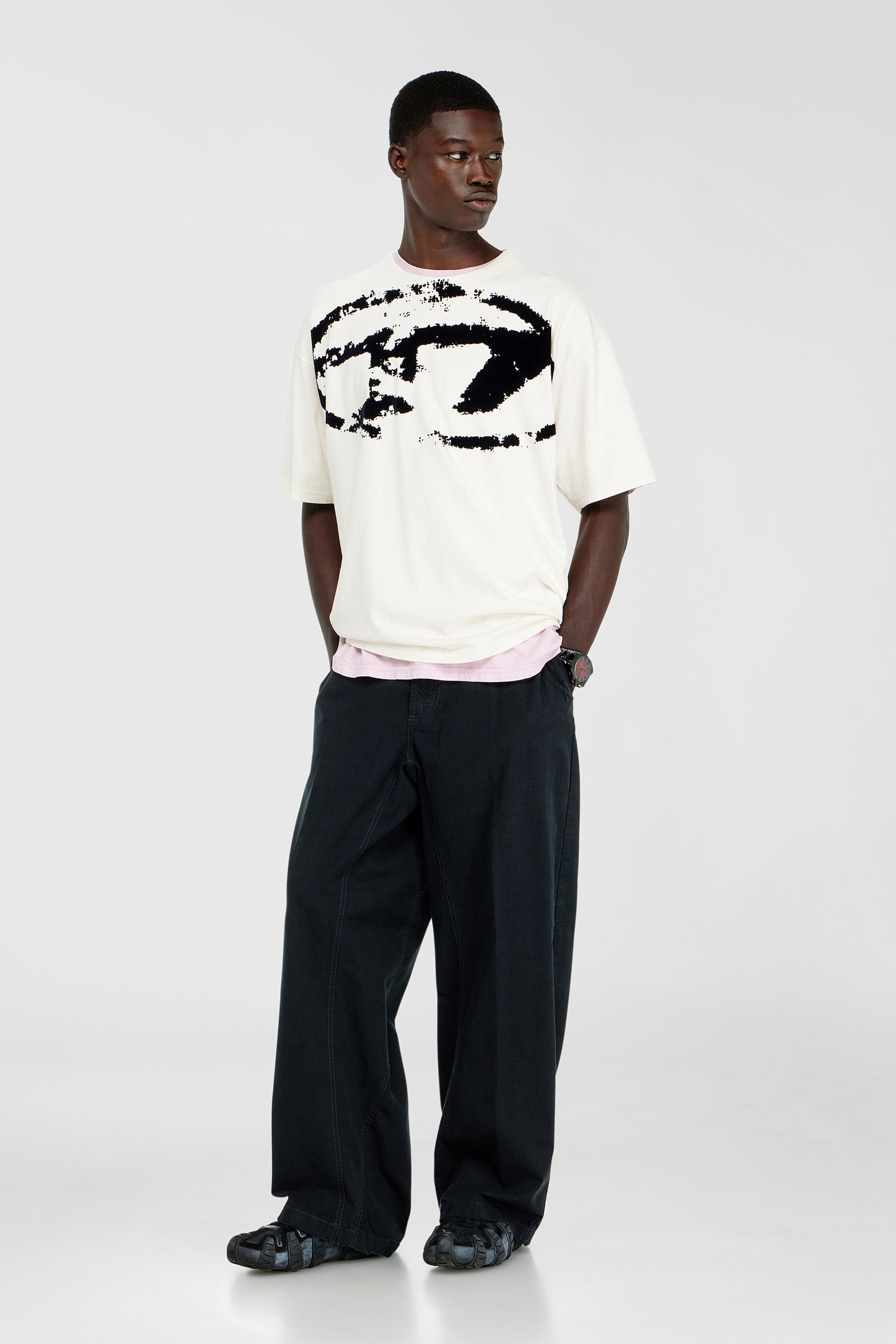 Men's T-shirt with distressed flocked logo | White | Diesel TR