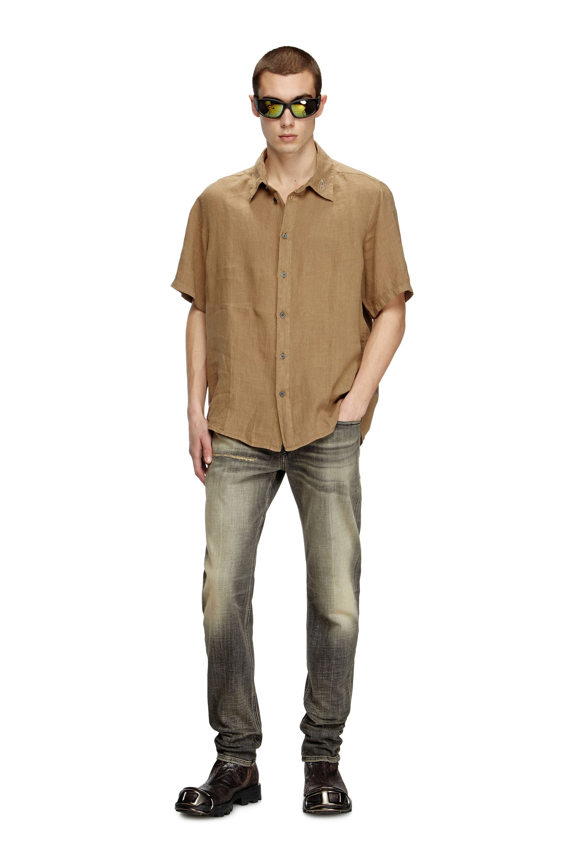 Diesel - S-UCCLE-A, Man's Short-sleeve linen shirt with logo collar in Brown - 1