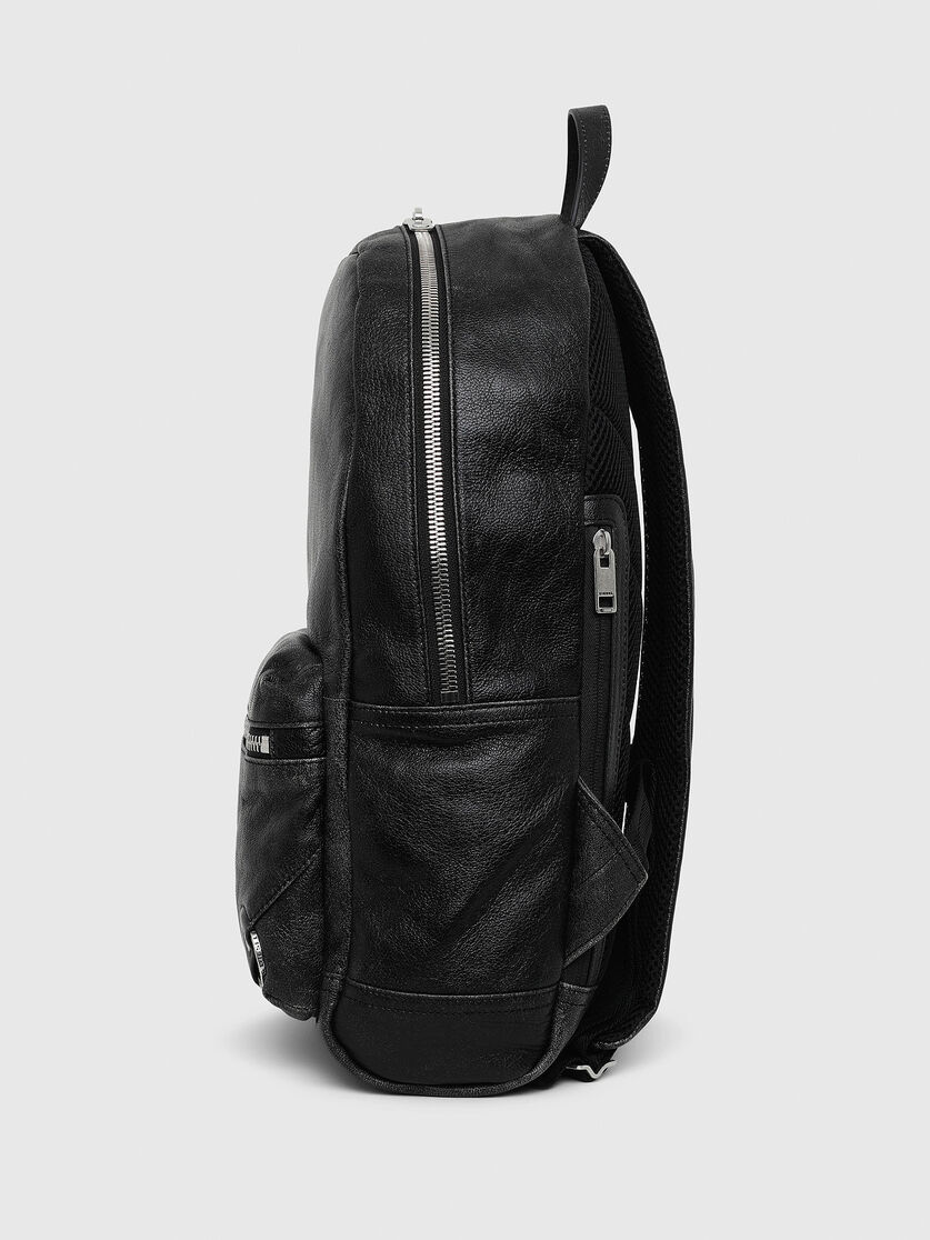 este men backpack in vintage leather