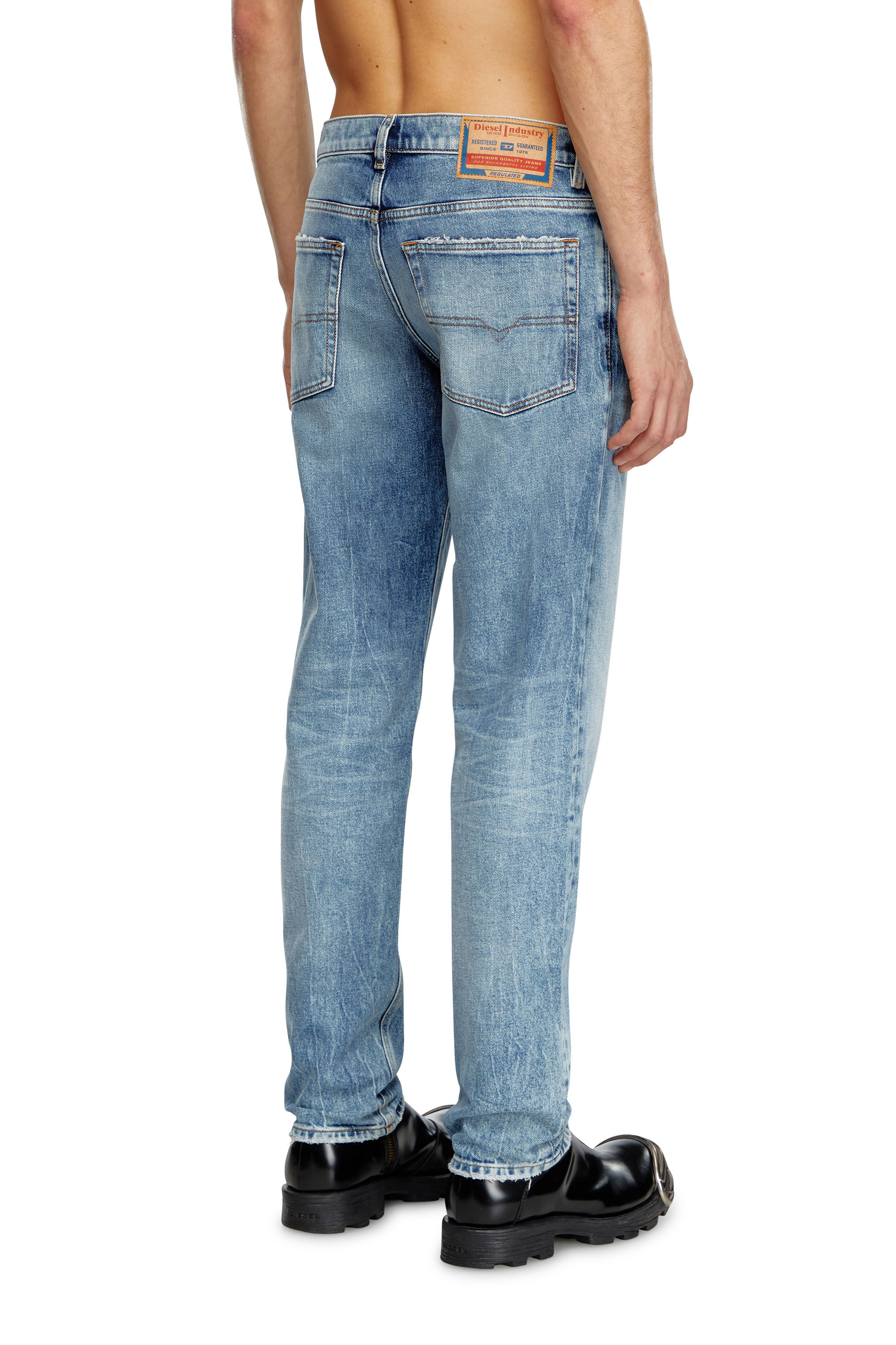 Men's Regular Jeans | Medium blue | Diesel 2023 D-Finitive