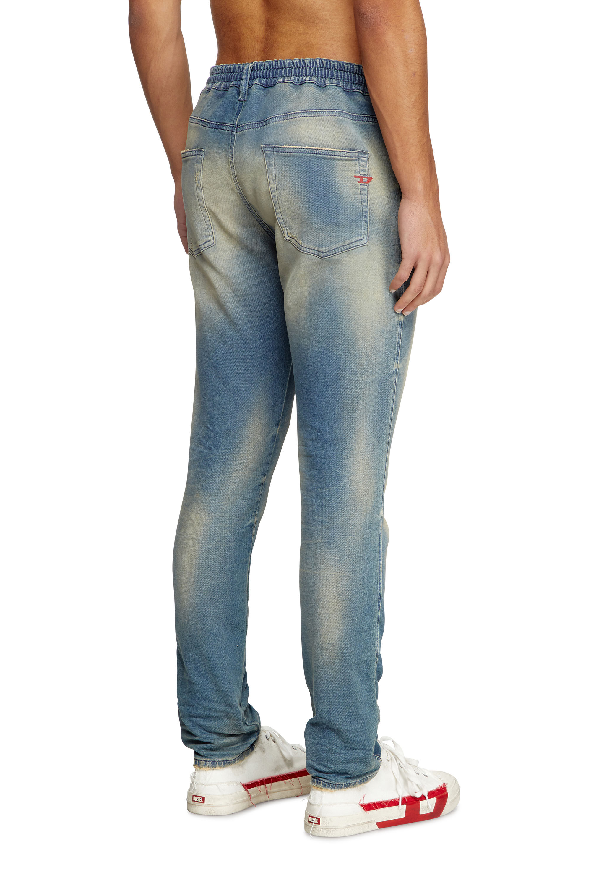 Diesel - Man's Slim 2062 D-Strukt Joggjeans® 068PP, Medium blue - 4