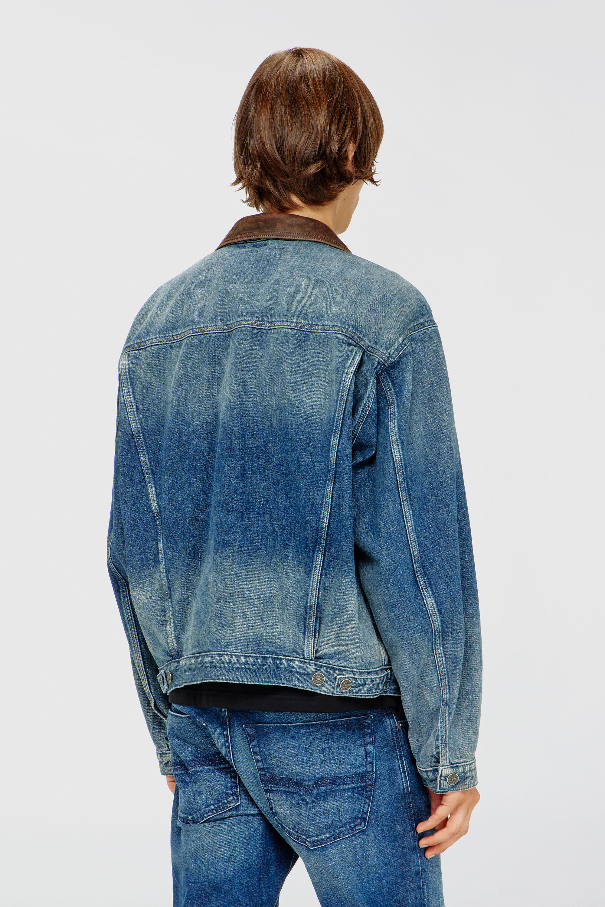 Women's Denim trucker jacket with contrast leather trims | Blue