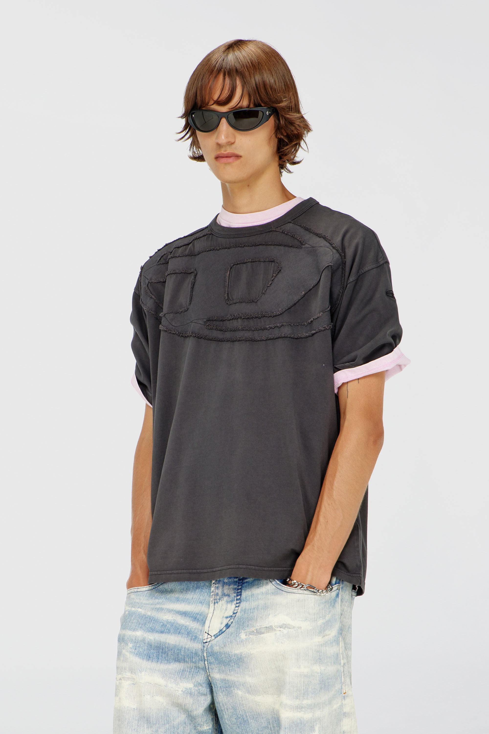Diesel - T-BOXT-DEN, Man's Relaxed cotton T-shirt with Oval D applique in Grey - 3