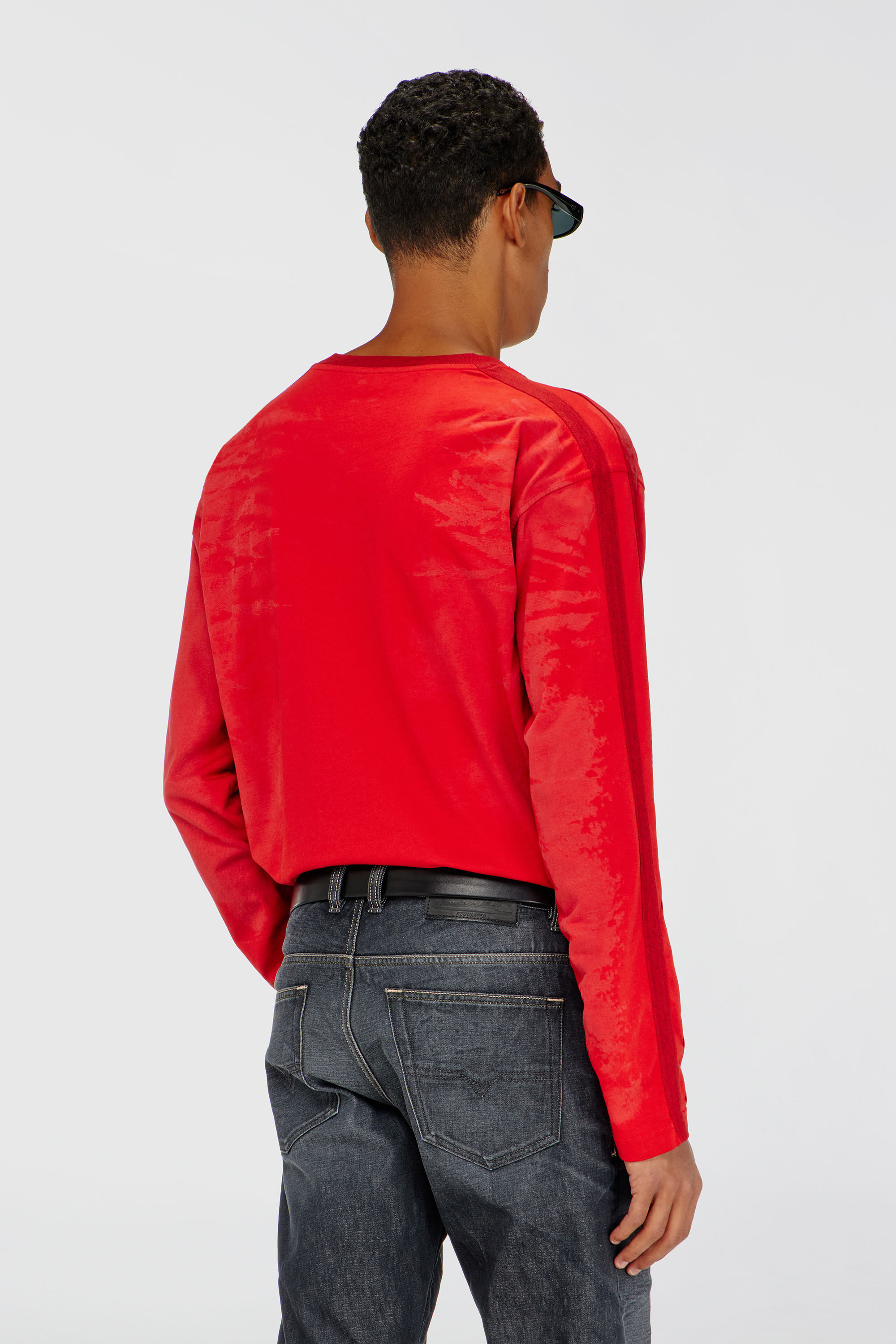 T-ATE, Red