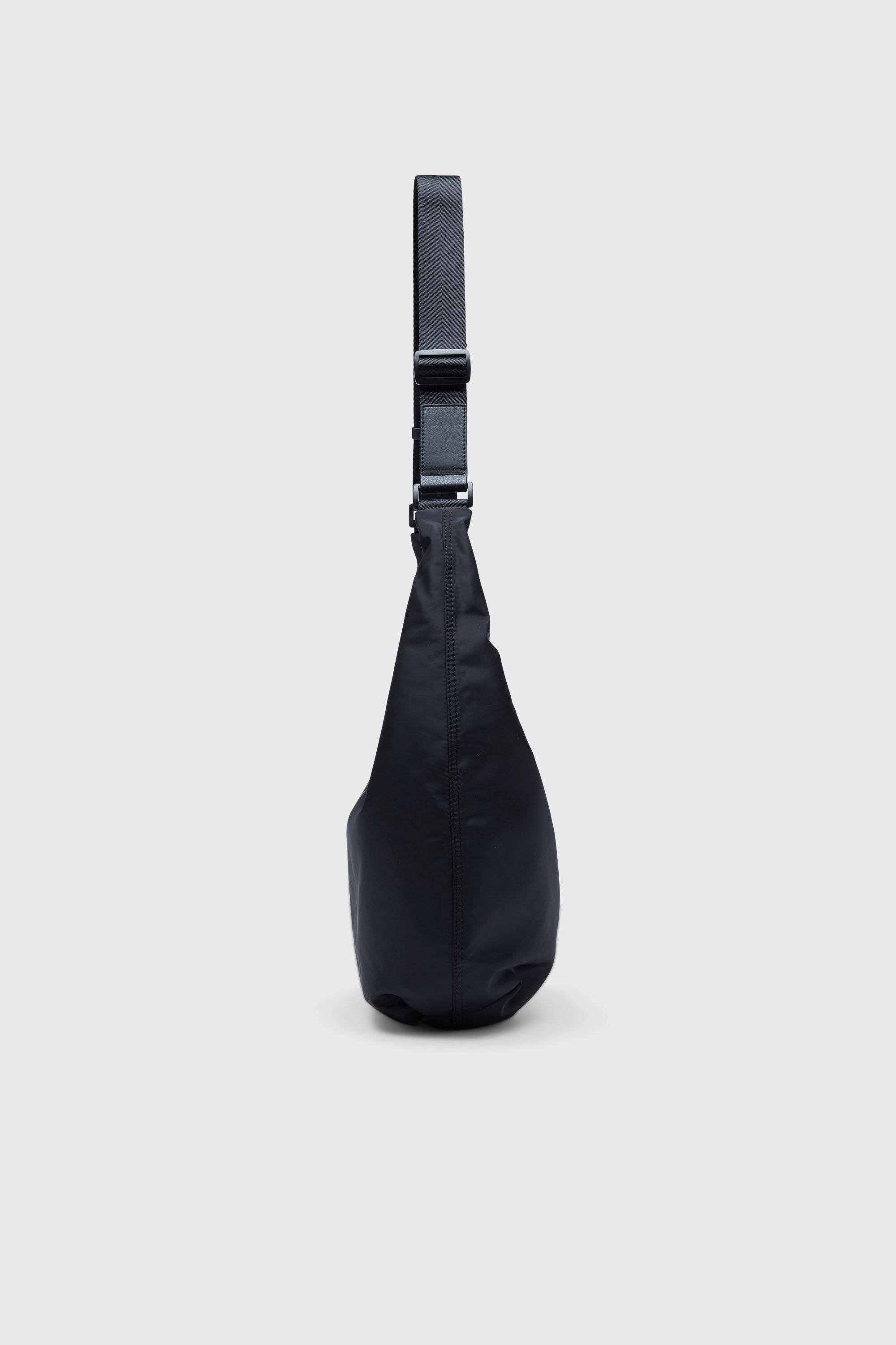Diesel - D-PACK HOBO X, Unisex's D-Pack-Borsa a spalla in nylon con placca Logo Oval D in Black - 5