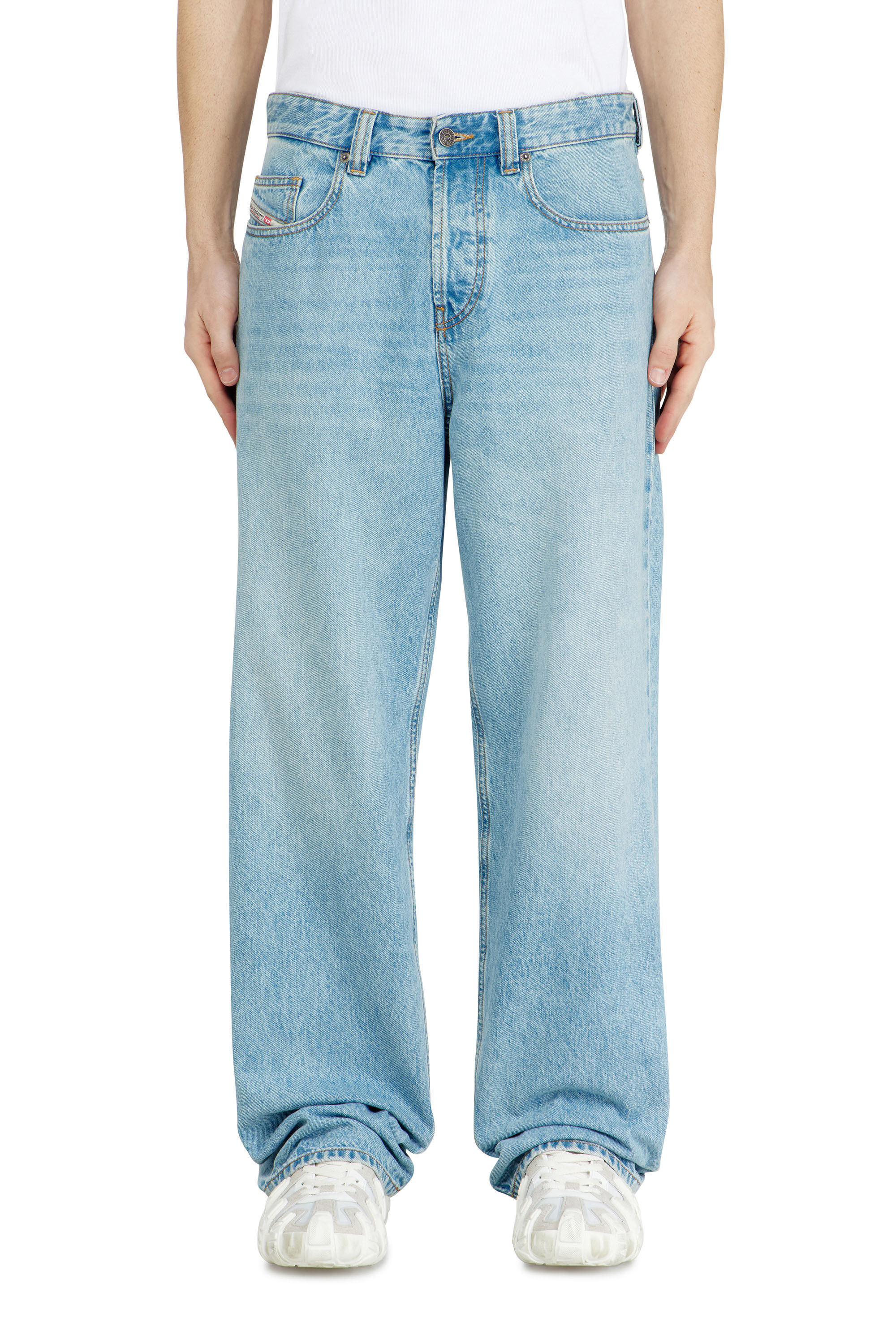 Men's Relaxed Jeans | Light Blue | Diesel 2001 D-Macro
