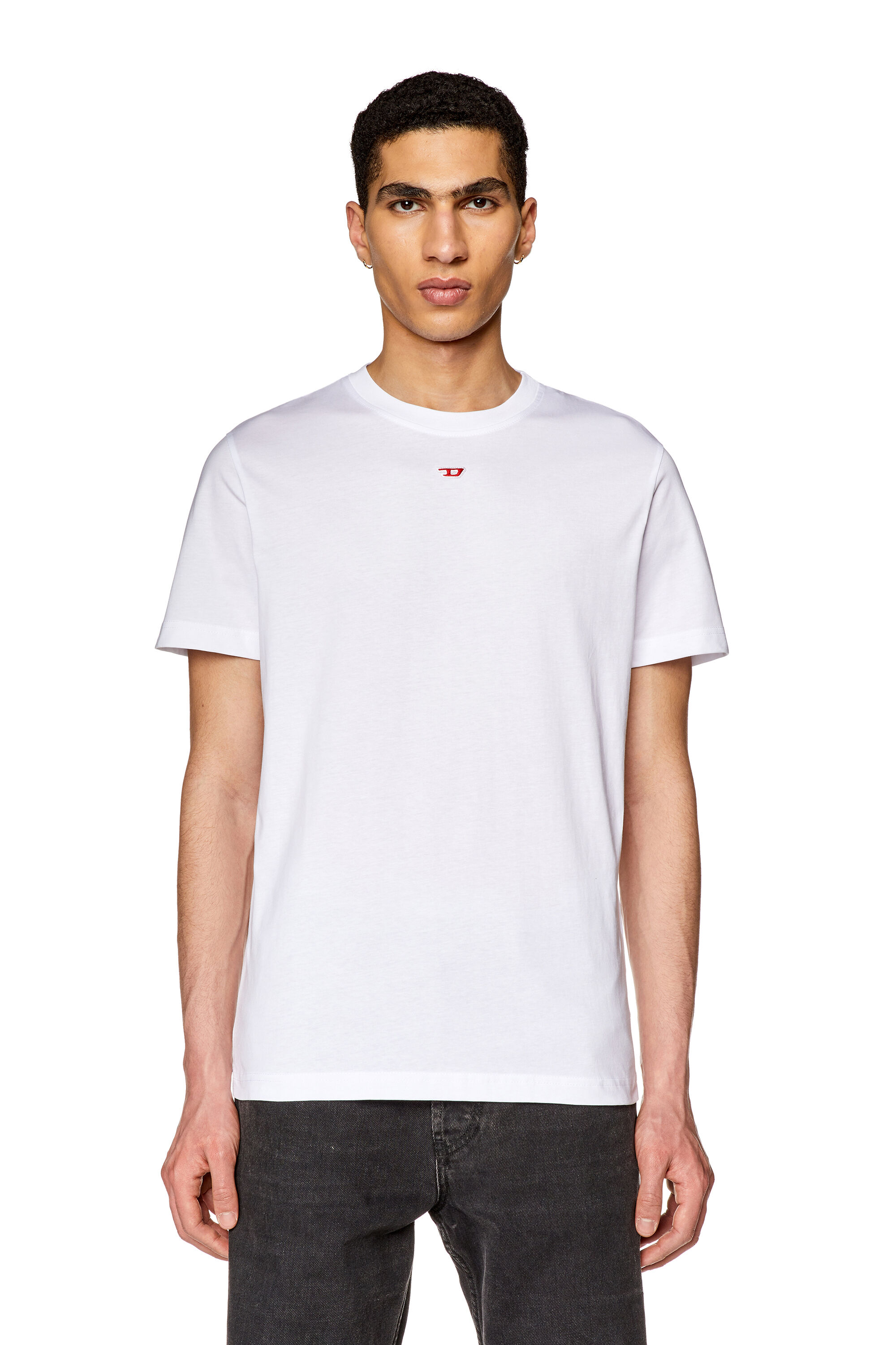 White T-shirt Latvia is in my heart – URGANIC.style