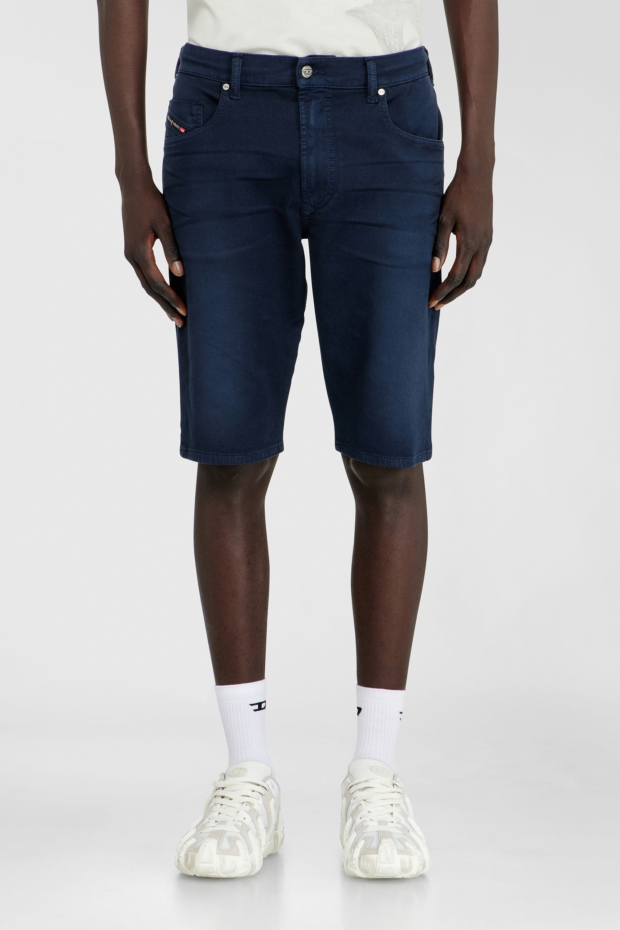 Diesel - 2033 D-KROOLEY-SHORT-BW JOGG, Man's Slim shorts in coloured denim in Dark Blue - 3