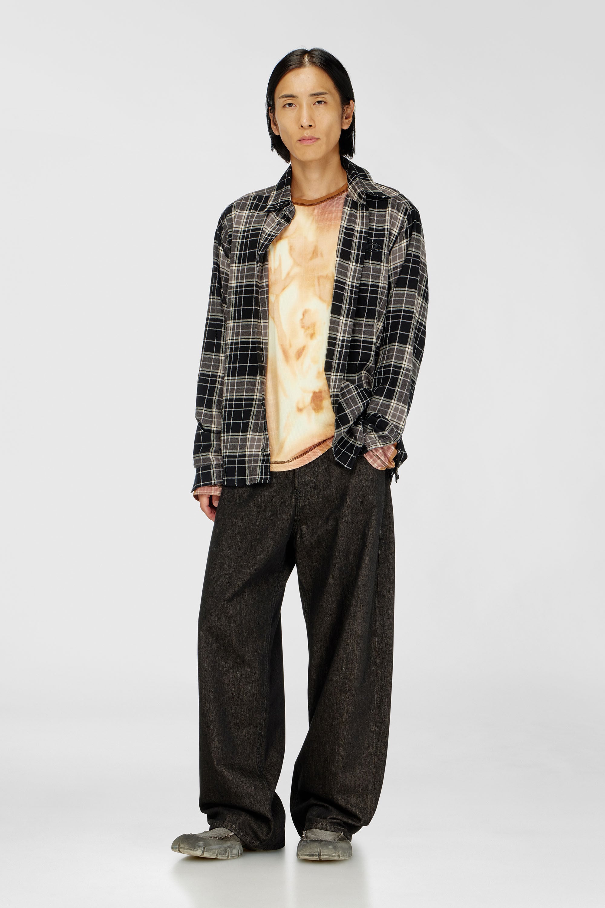 Diesel - S-SIMPLY-HNBI, Man's Distressed shirt in check flannel in Black/Grey - 1