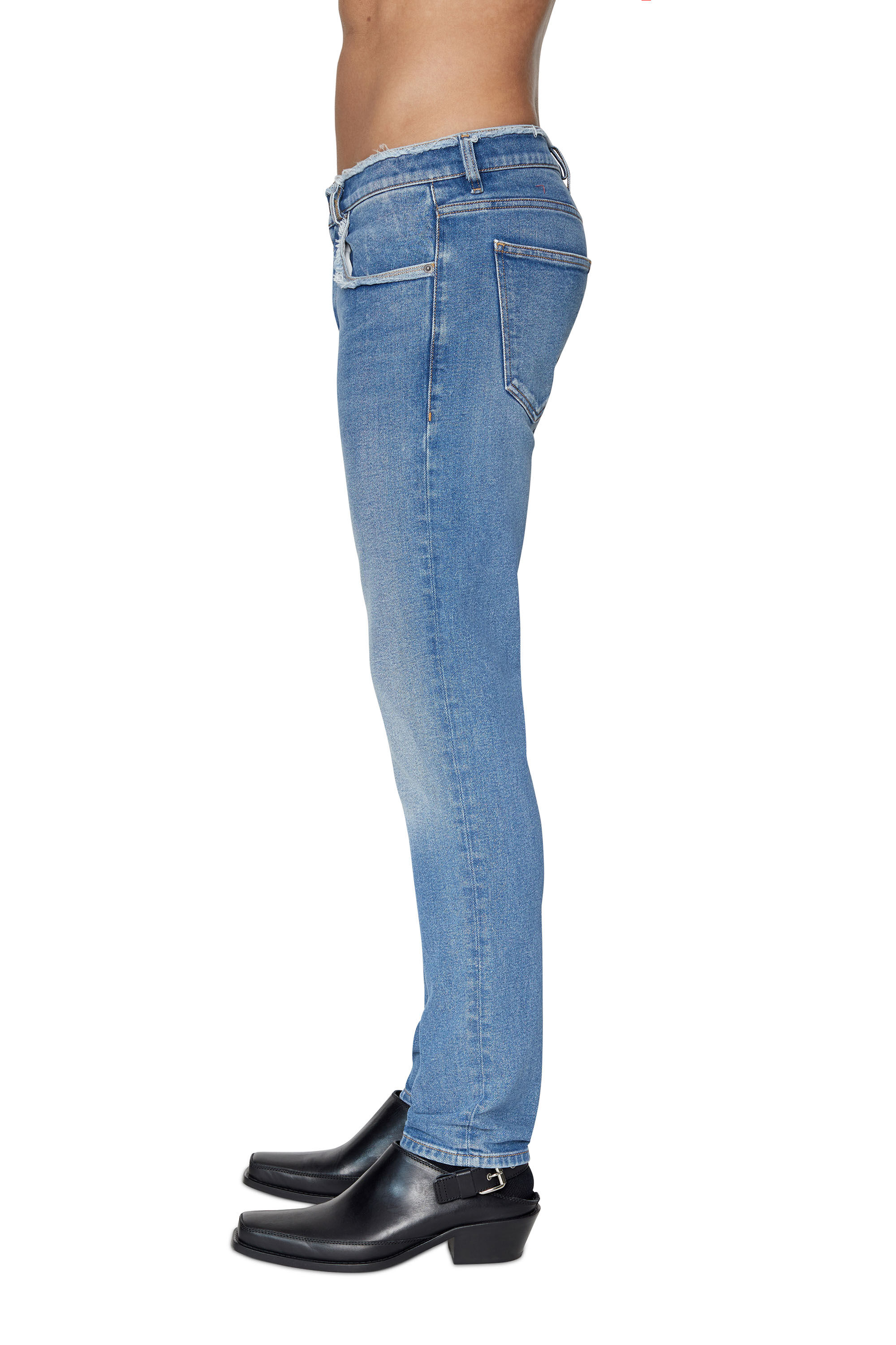 2019 D-STRUKT-SP 09E19 Man: Slim Medium blue Jeans | Diesel