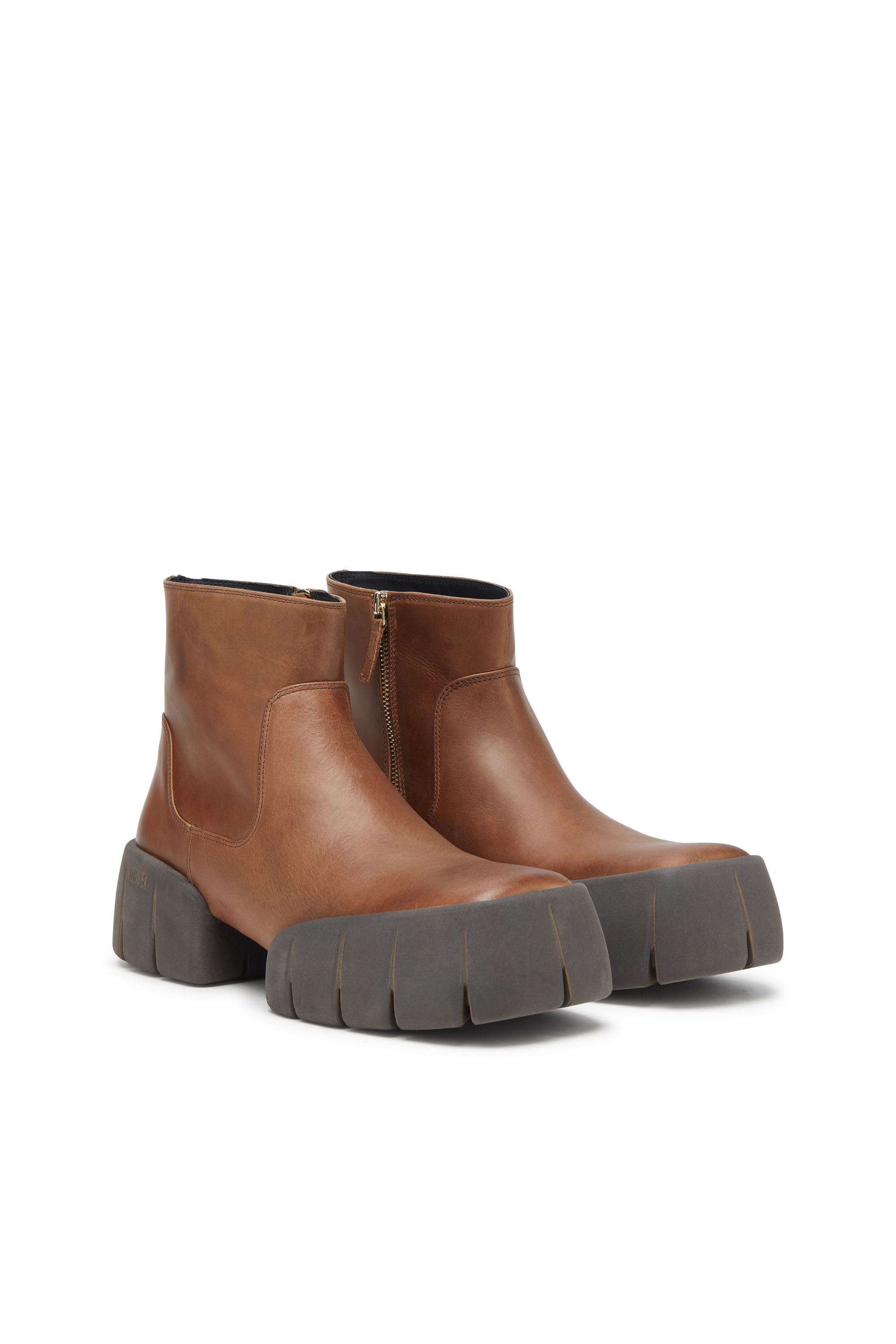 Men's D-Tex-Oiled leather ankle boots with split sole | Brown