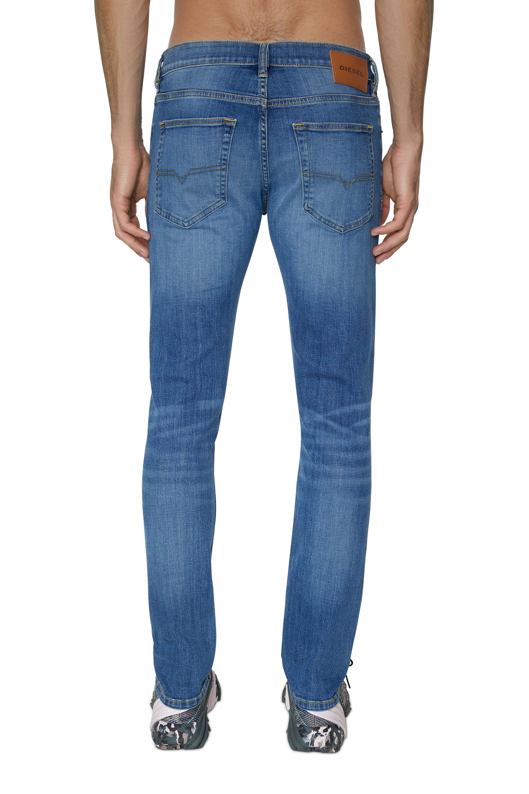 Diesel - D-Luster 0ELAV Slim Jeans, Medium blue - Image 4